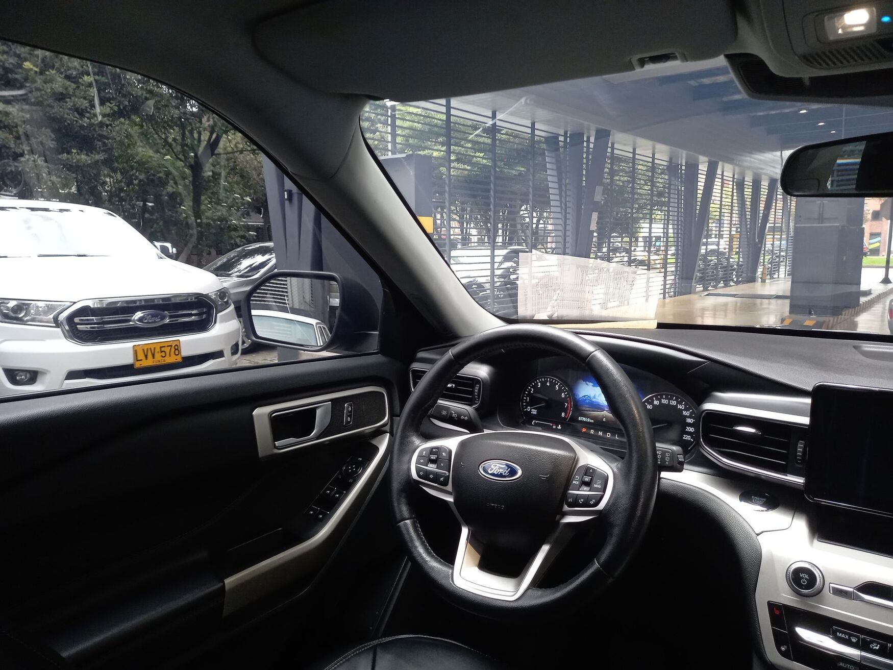 FORD EXPLORER 2023
