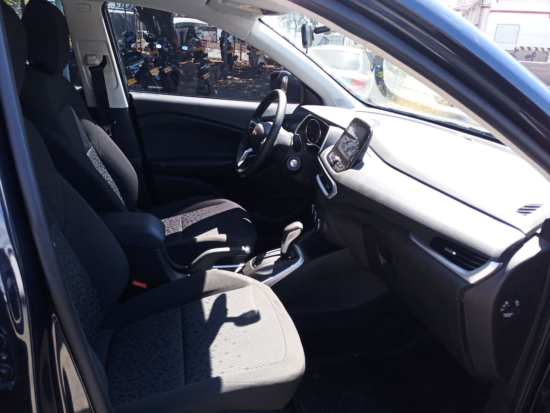 CHEVROLET TRACKER 2025