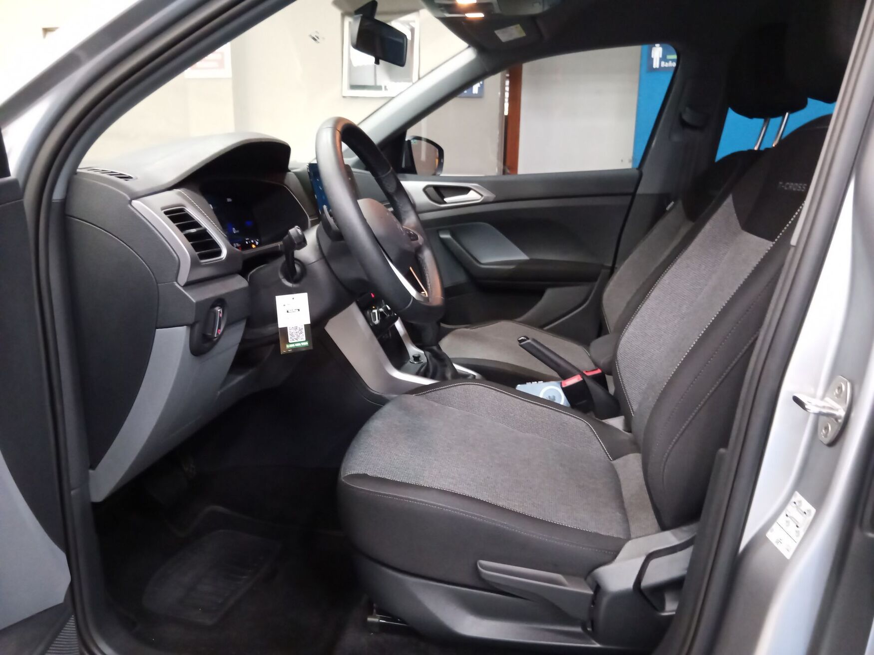 VOLKSWAGEN T-CROSS 2025