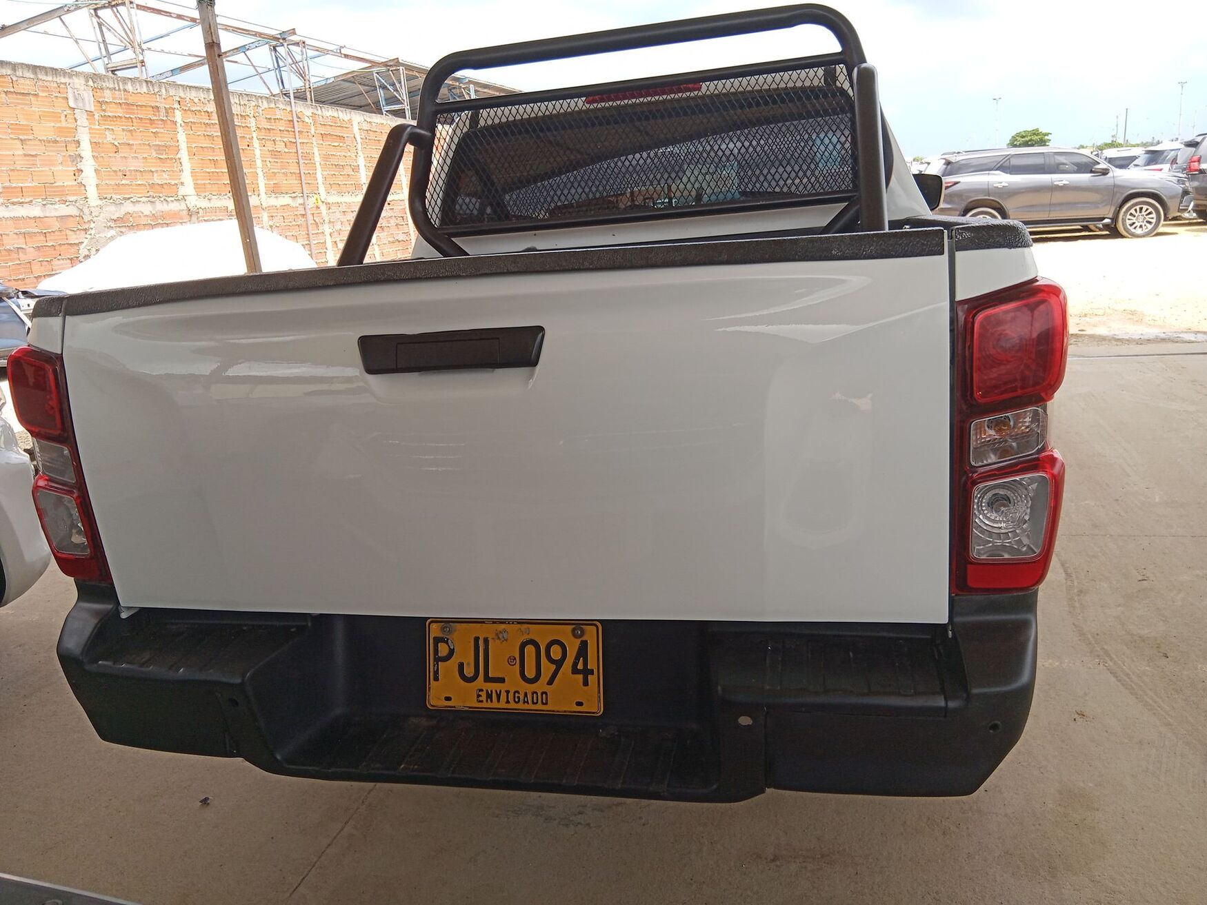 ISUZU FORCE 2025