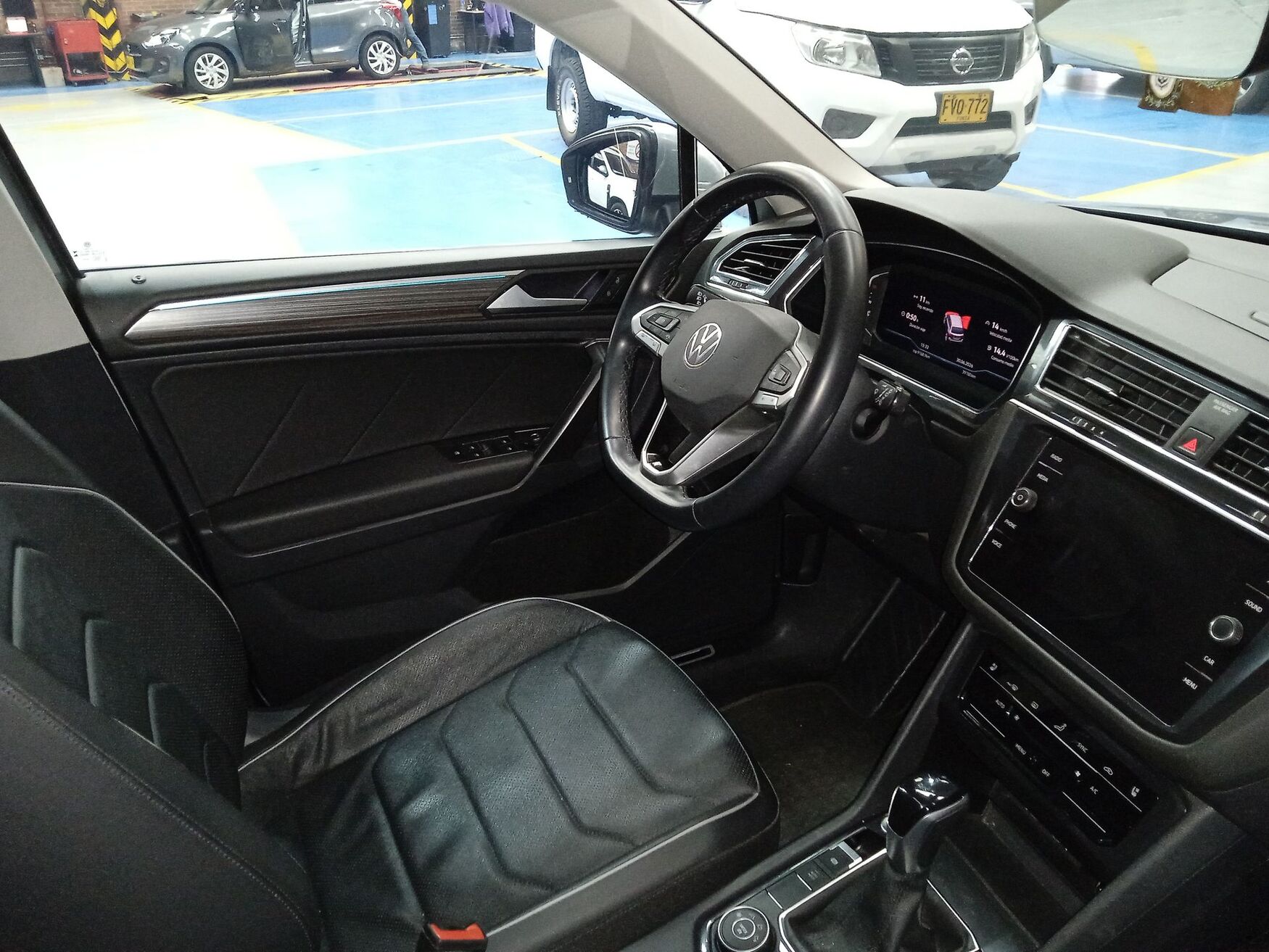 VOLKSWAGEN TIGUAN 2023