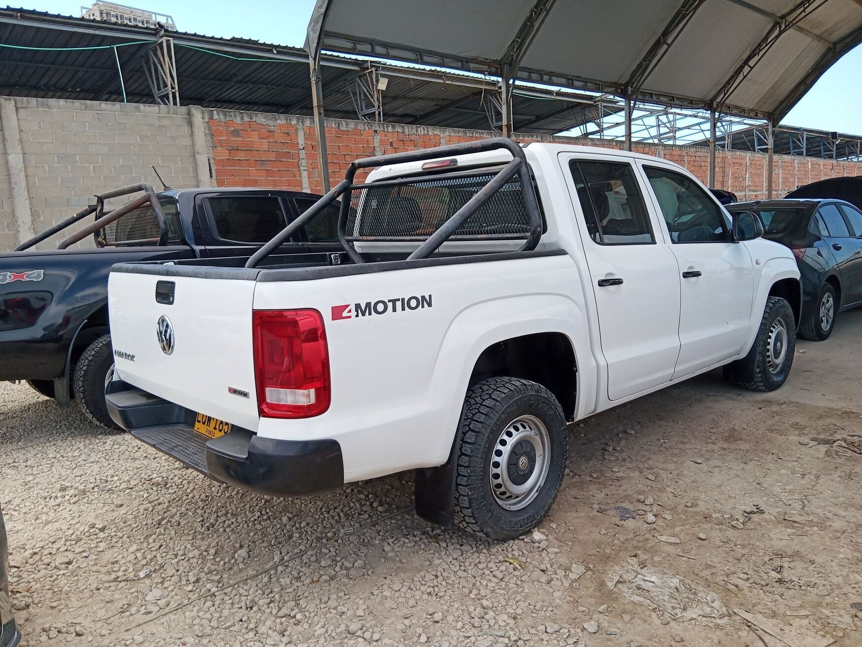VOLKSWAGEN AMAROK 2023