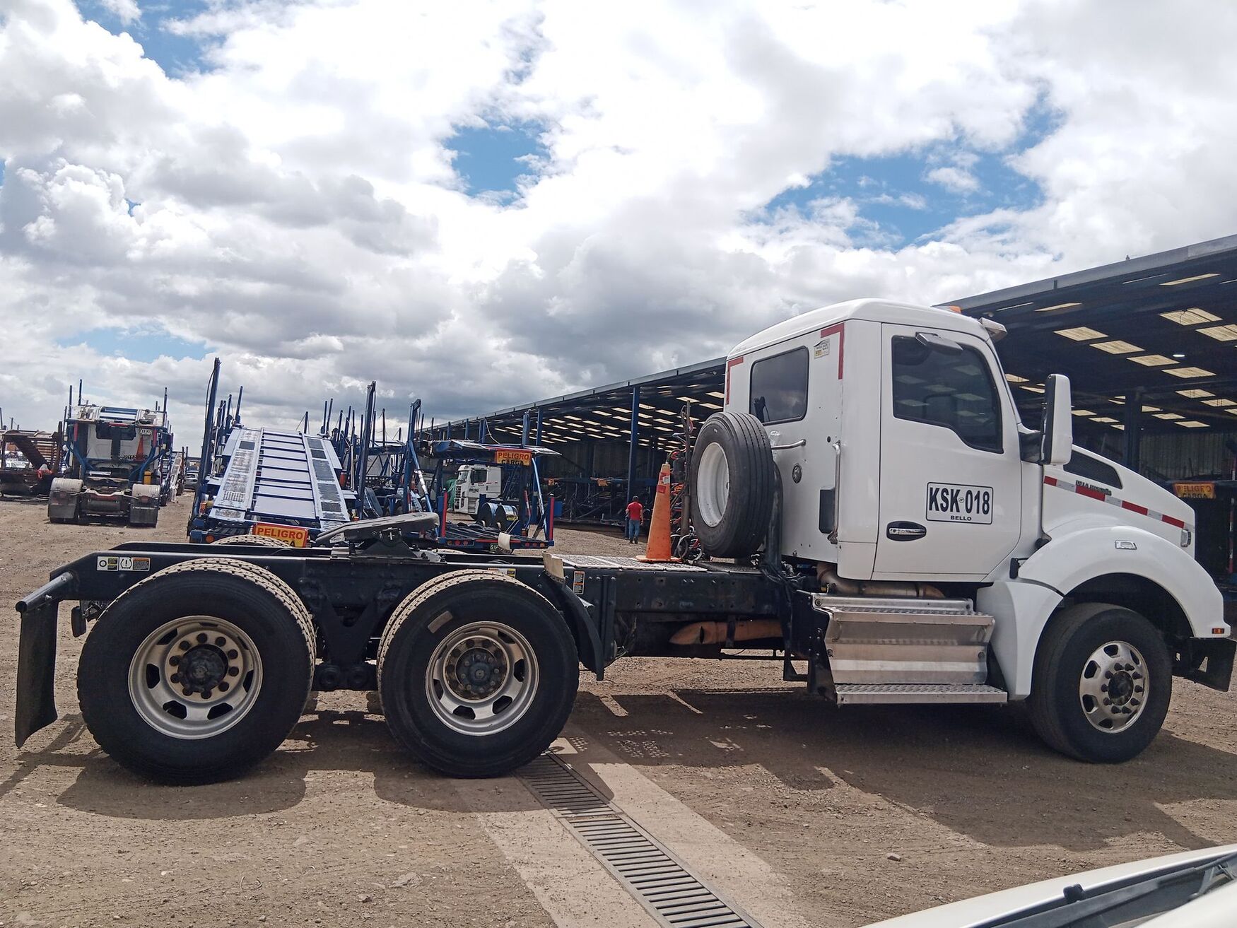 KENWORTH T880 PACCAR 2022
