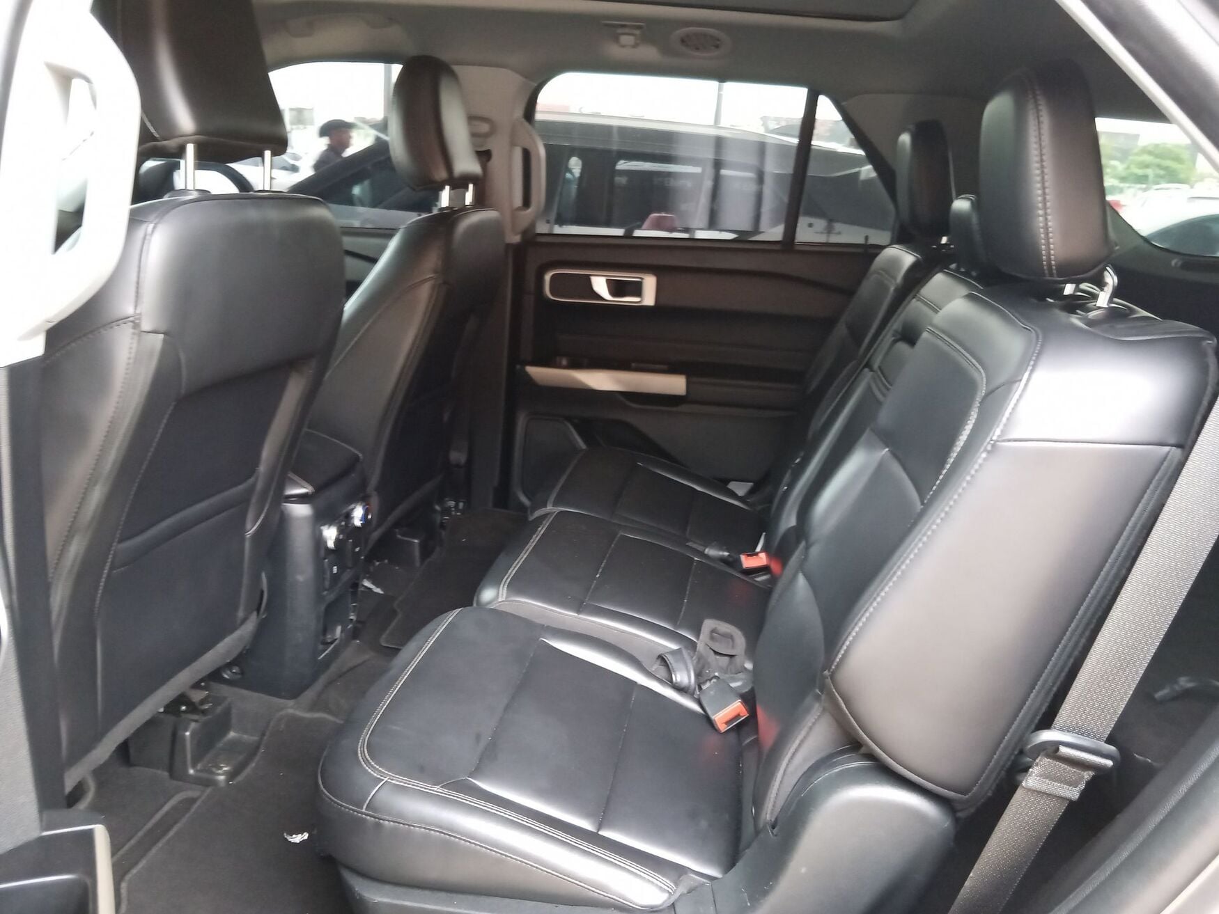 FORD EXPLORER 2021