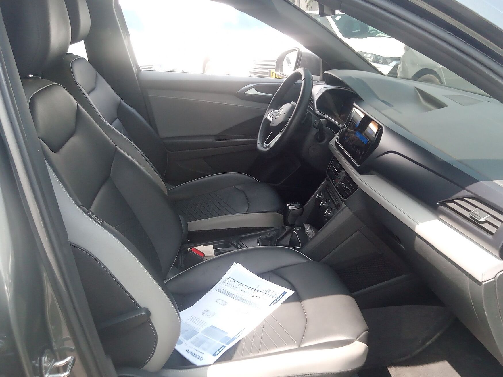 VOLKSWAGEN TAOS 2022
