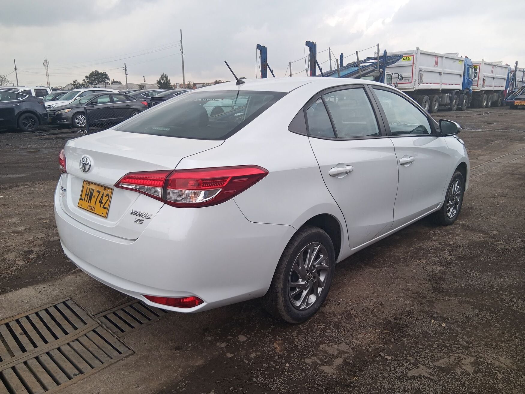TOYOTA YARIS 2023