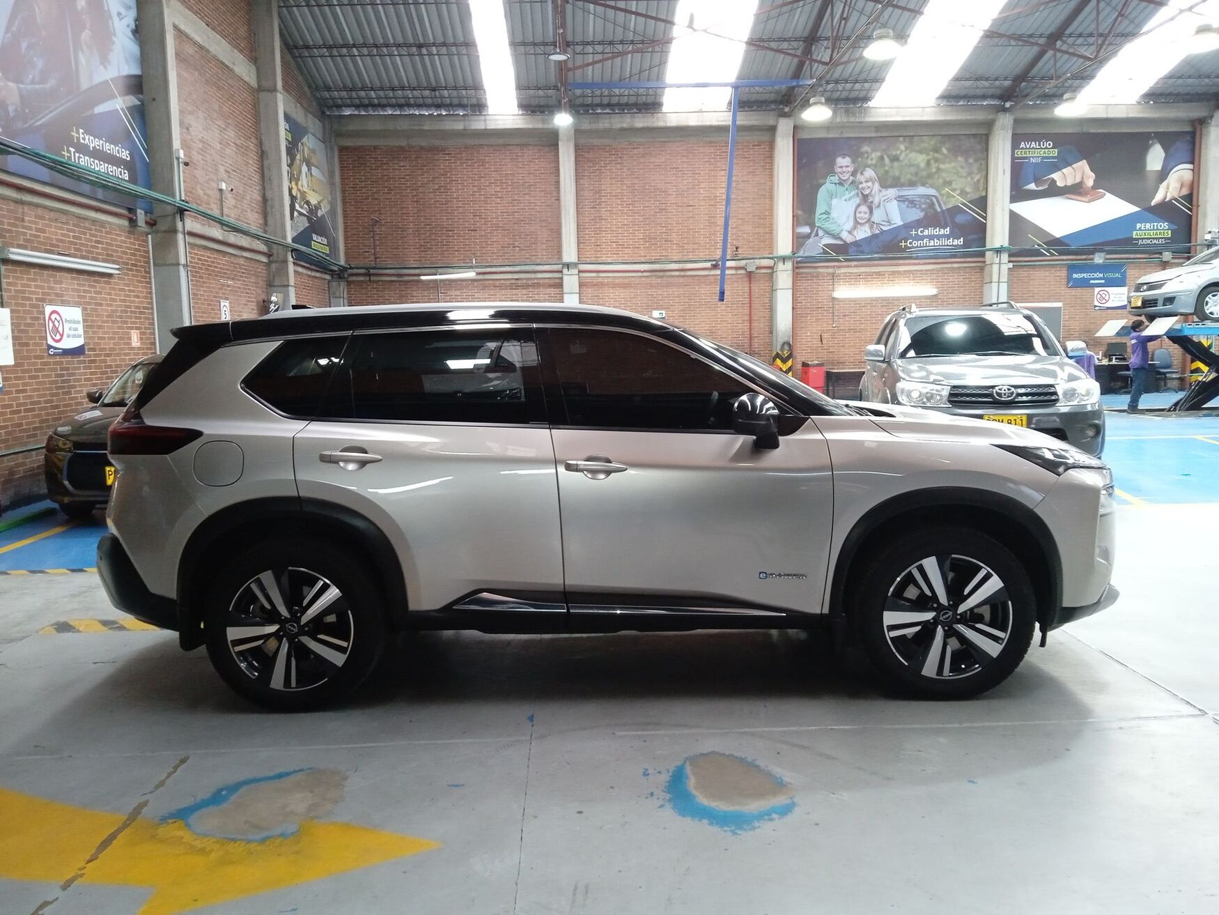 NISSAN X-TRAIL 2025
