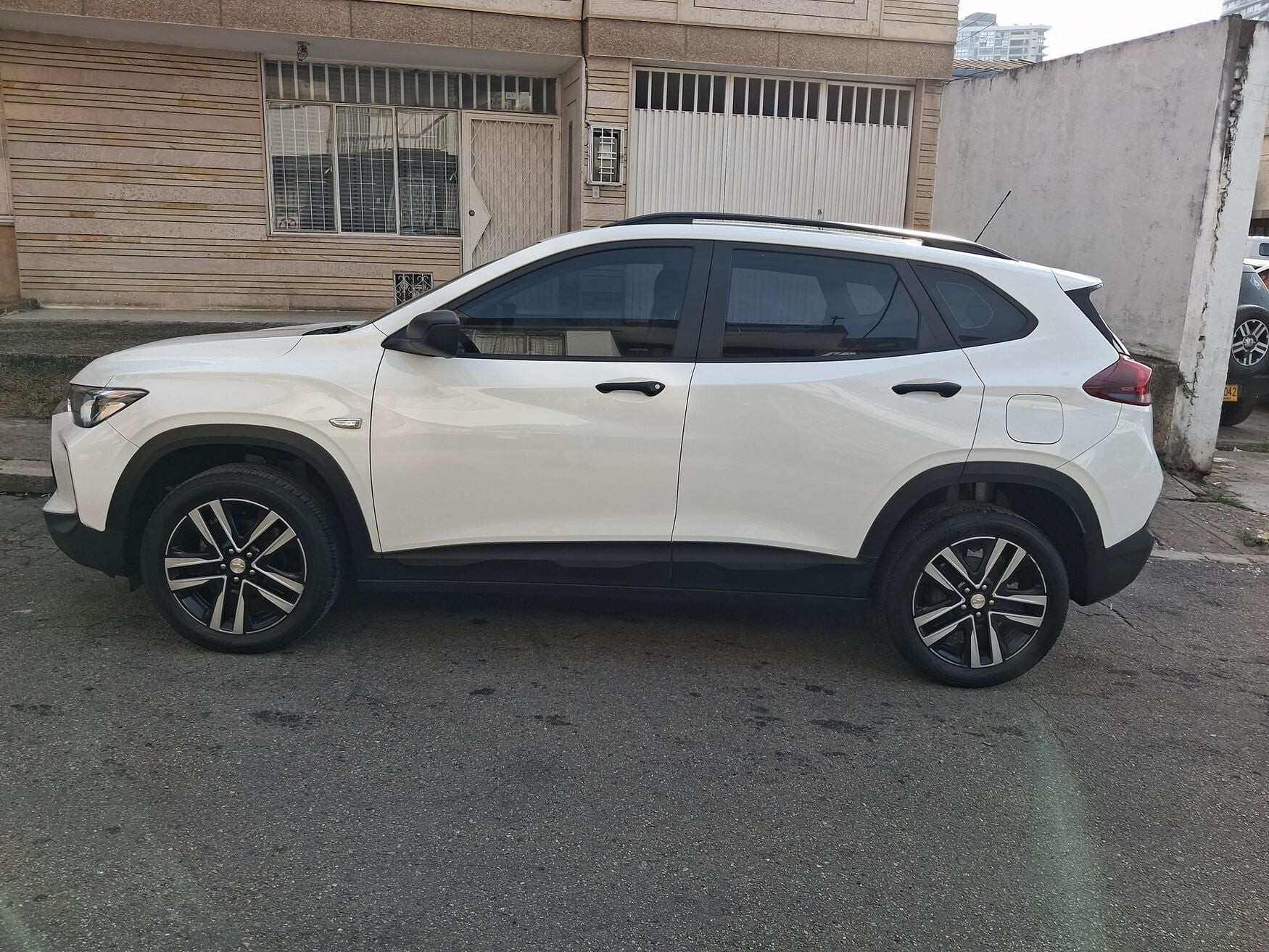 CHEVROLET TRACKER 2025