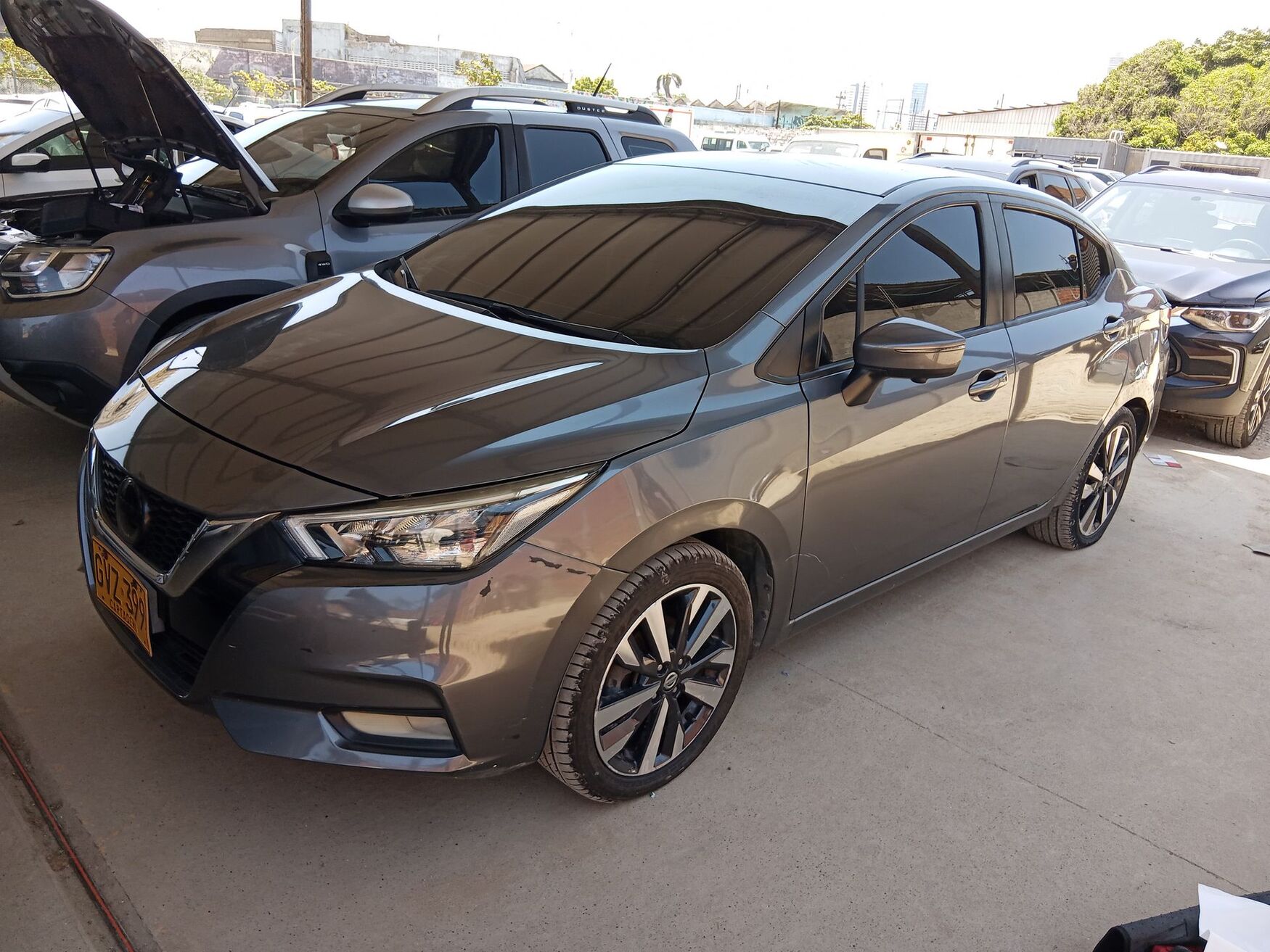 NISSAN VERSA 2021