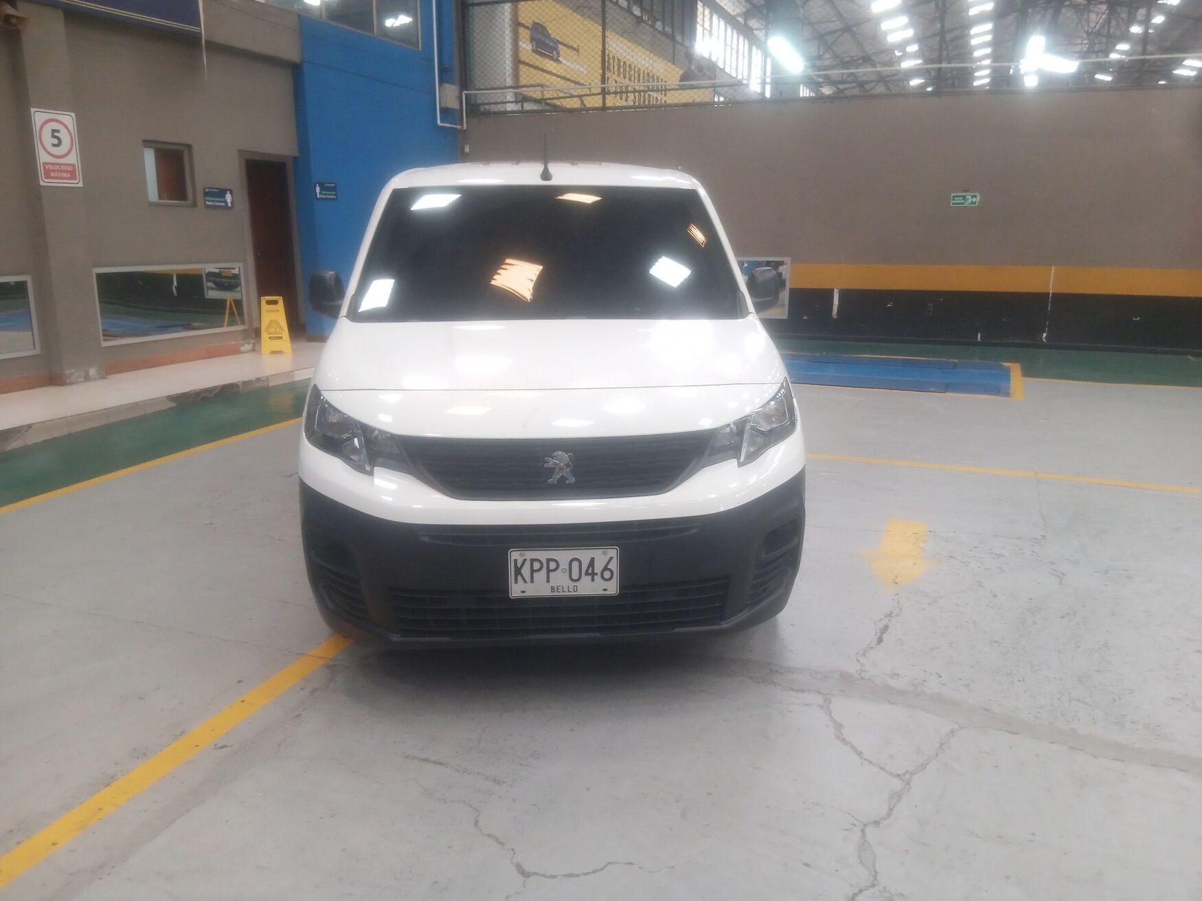 PEUGEOT PARTNER 2022