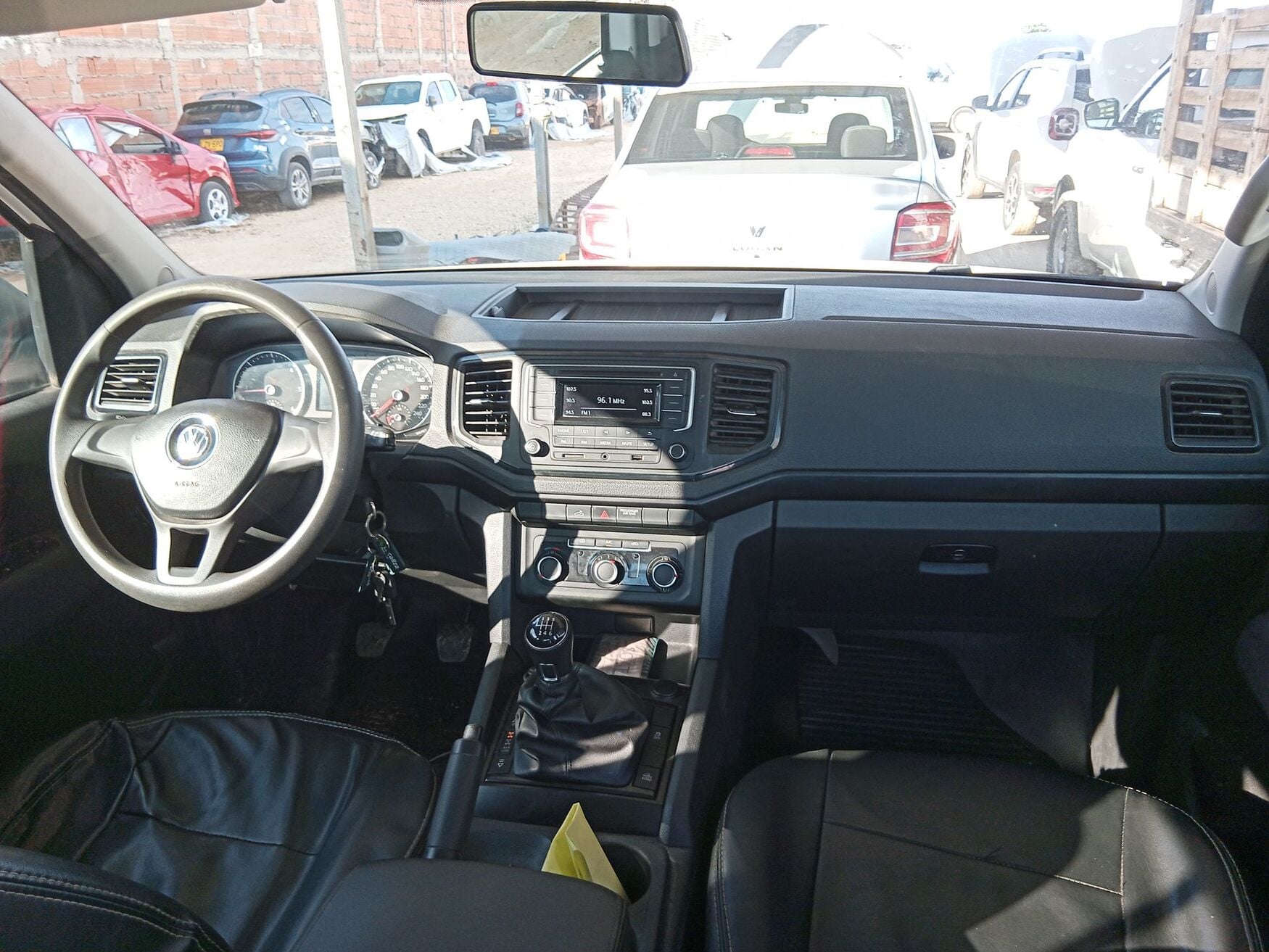 VOLKSWAGEN AMAROK 2023