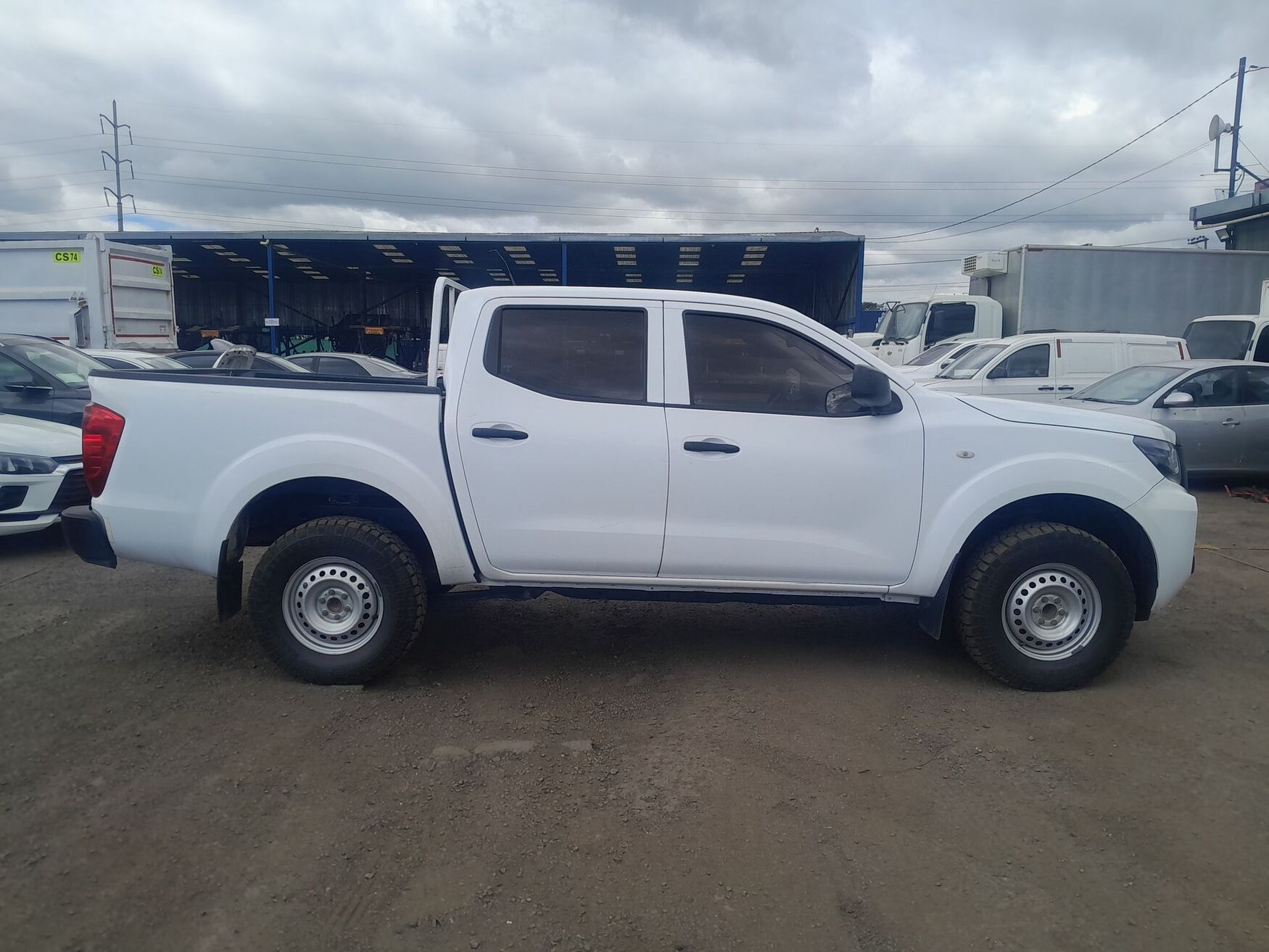 NISSAN FRONTIER 2023