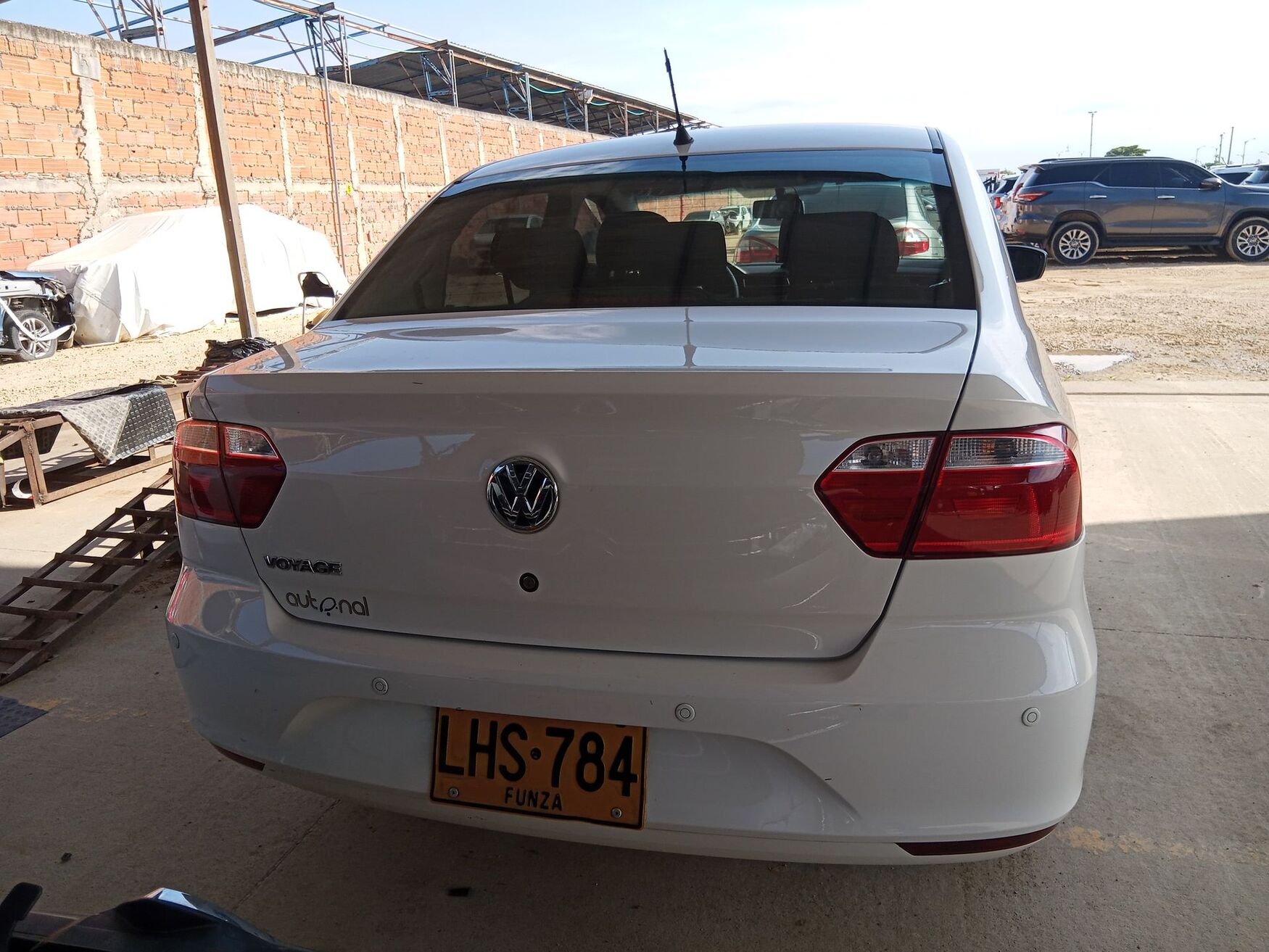 VOLKSWAGEN VOYAGE 2022