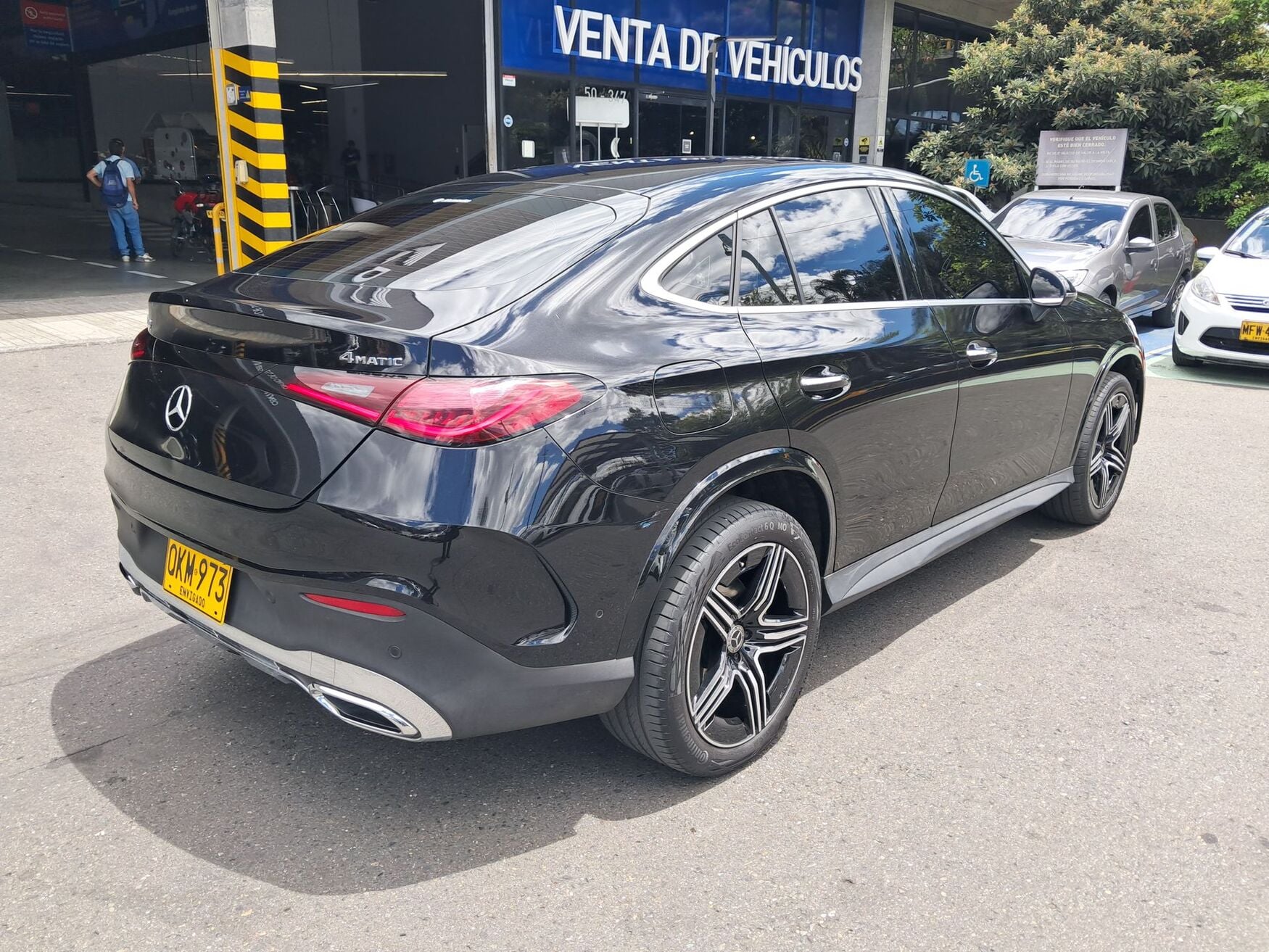 MERCEDES-BENZ GLC300 2026