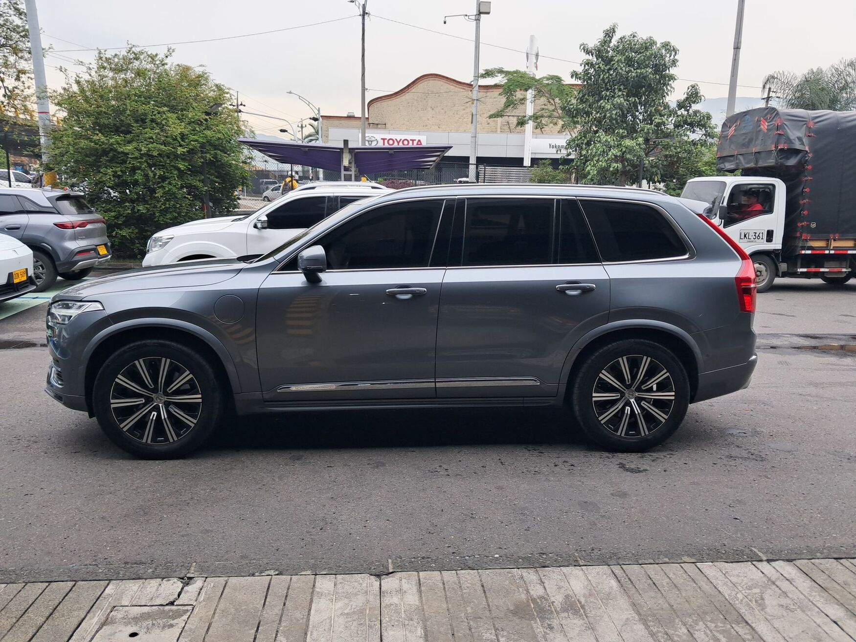 VOLVO XC90 2020
