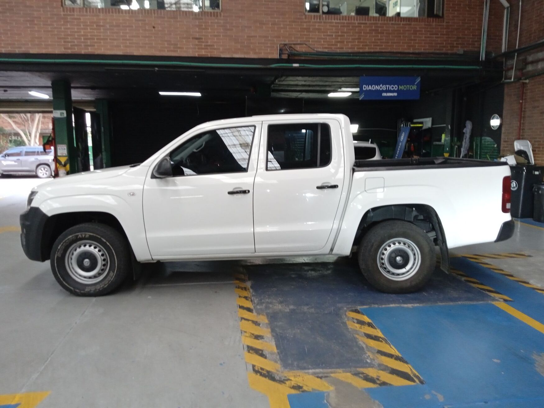 VOLKSWAGEN AMAROK 2022