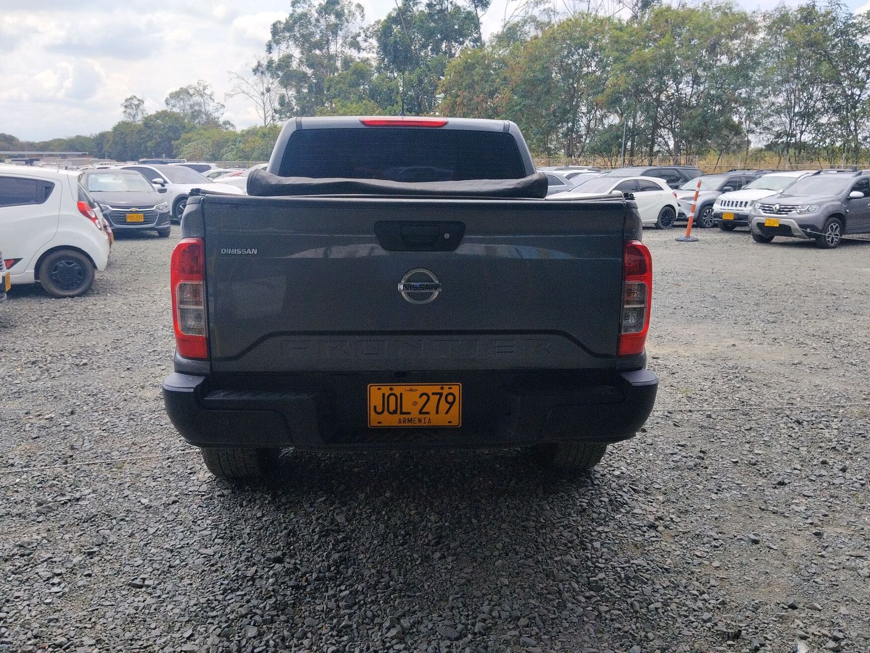 NISSAN FRONTIER 2023