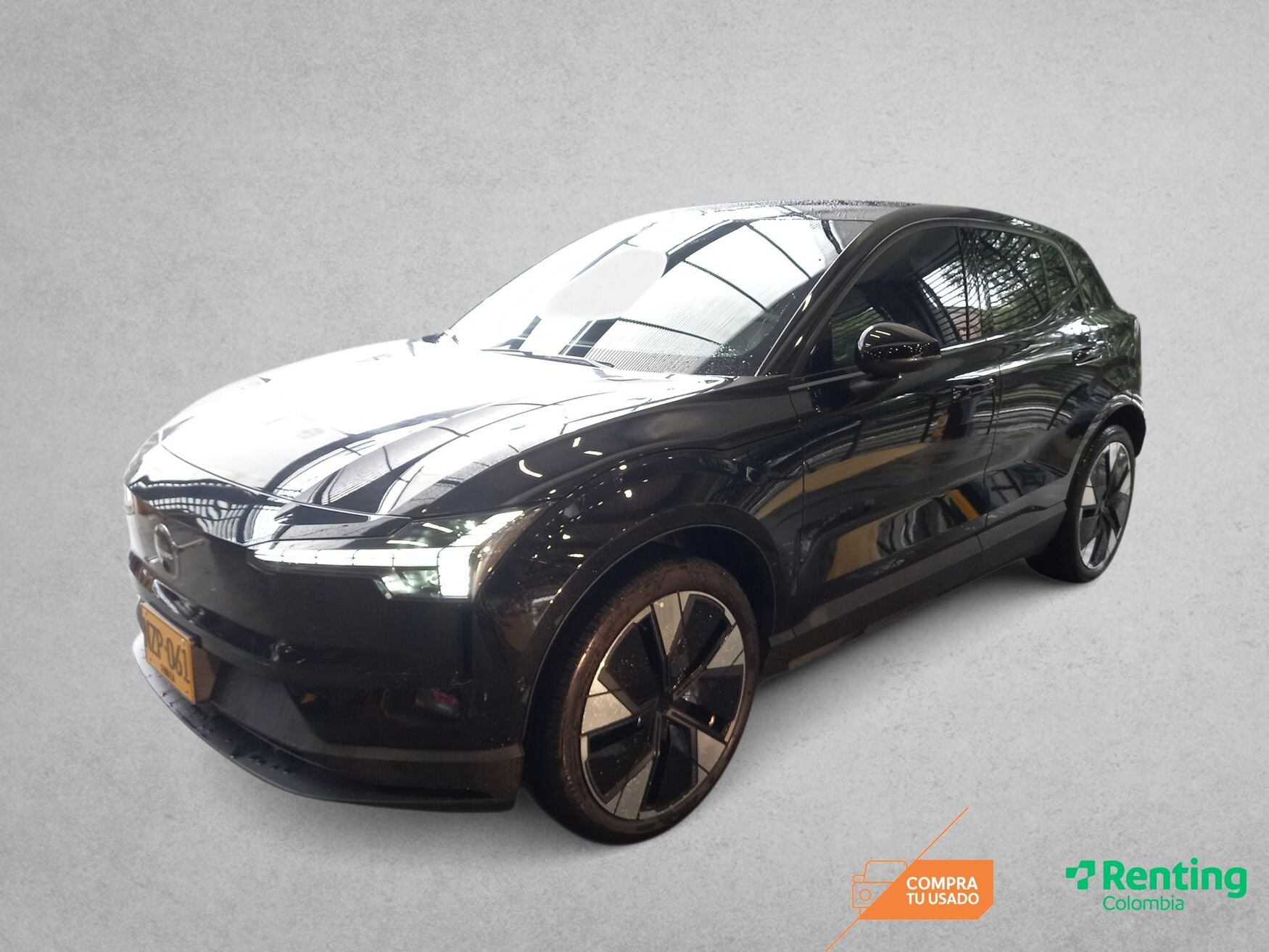 VOLVO XC30 2025