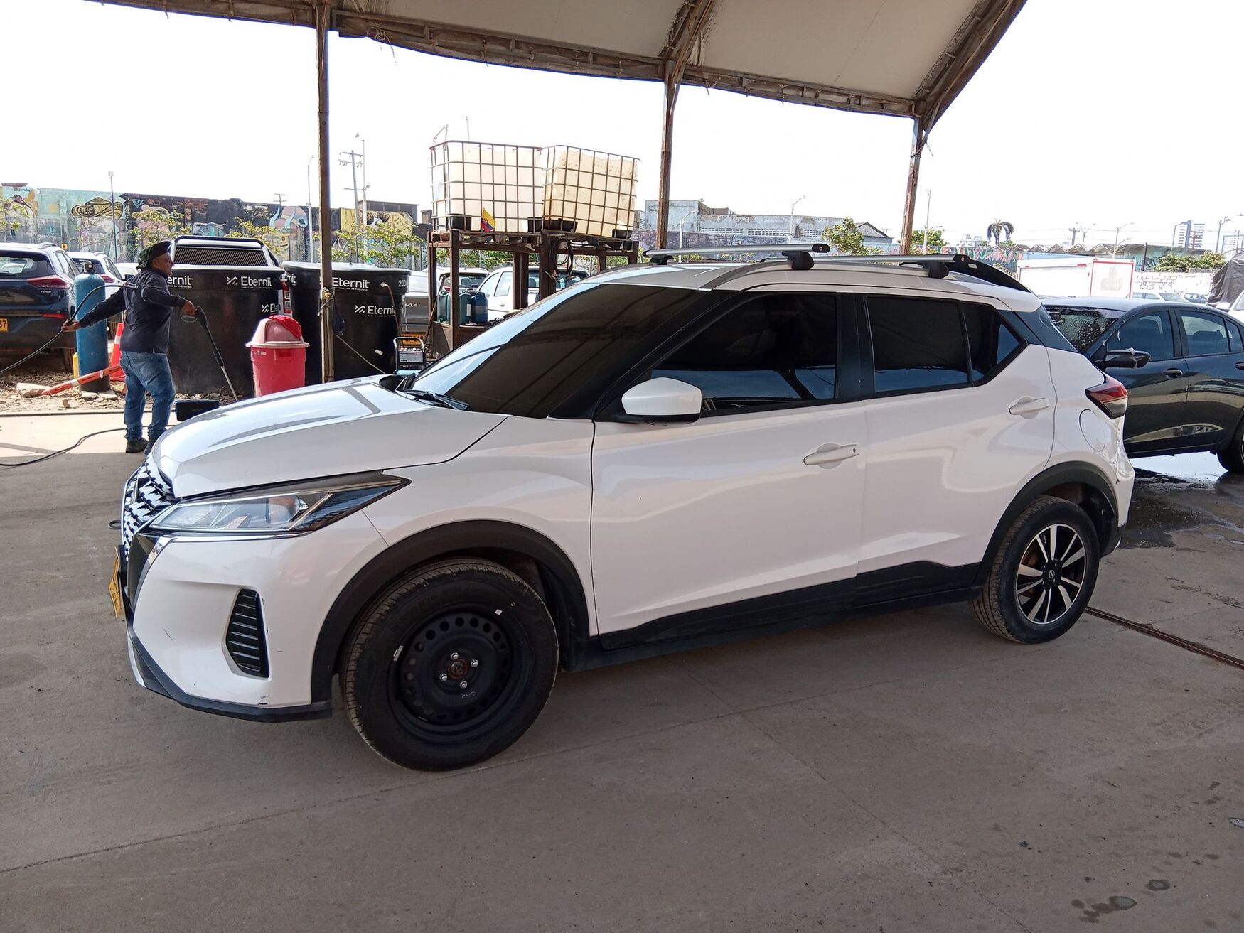 NISSAN KICKS 2023