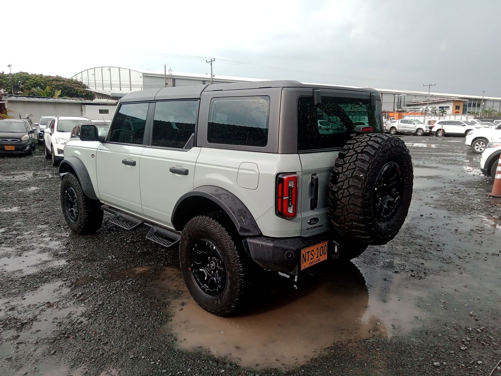 FORD BRONCO 2024