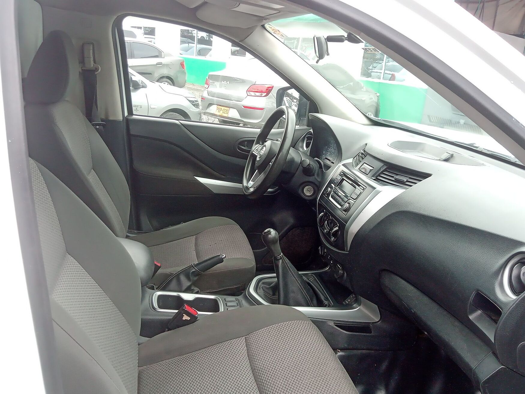 NISSAN FRONTIER 2022