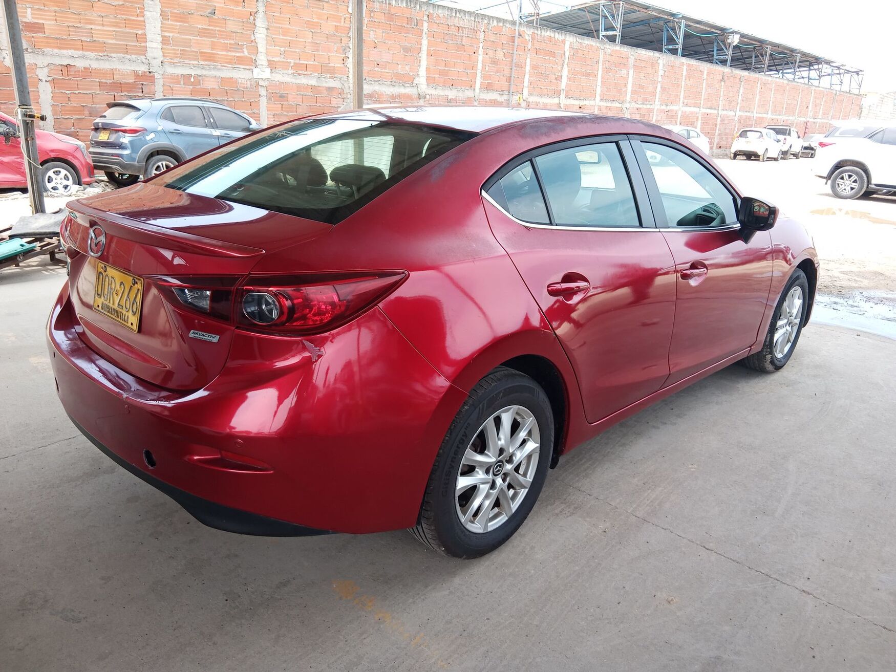 MAZDA 3 2015