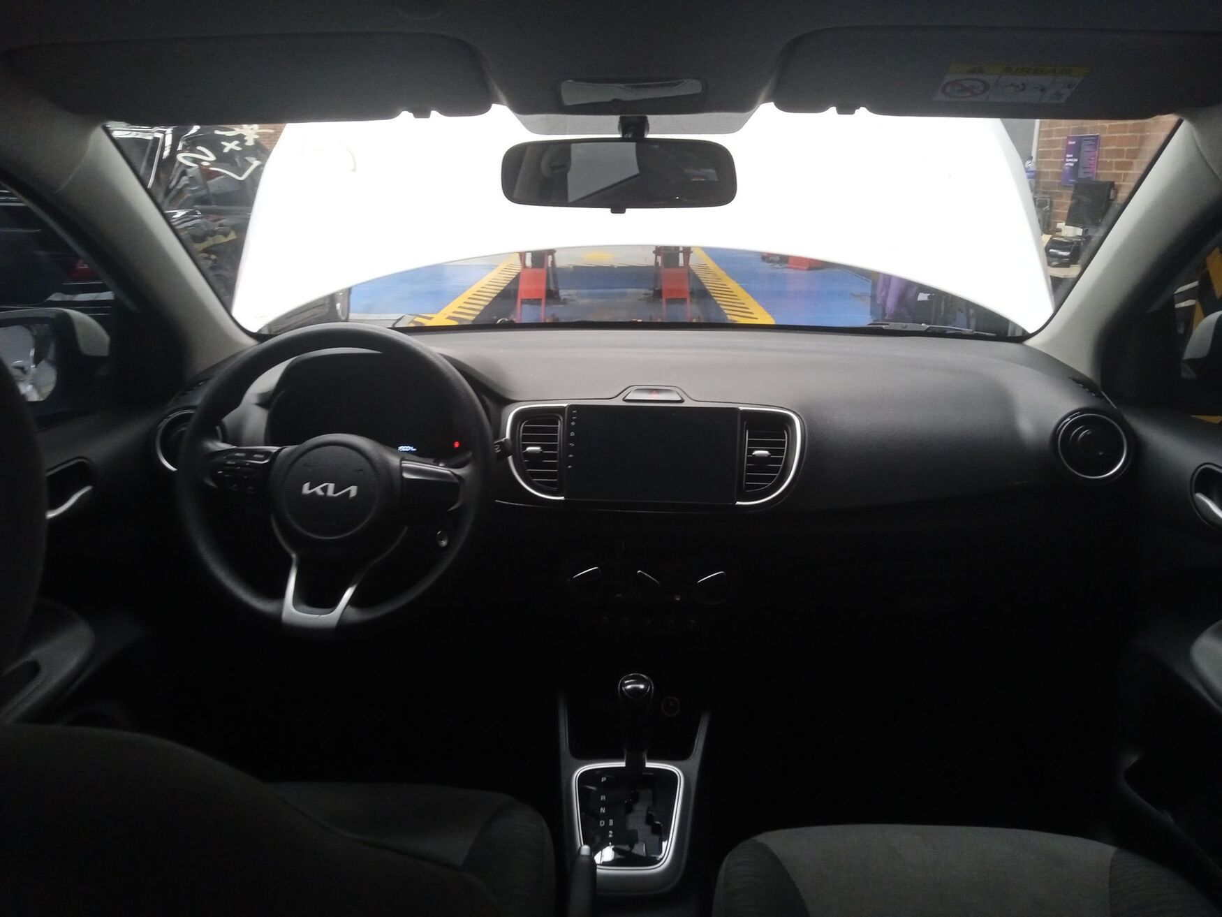 KIA SOLUTO 2025