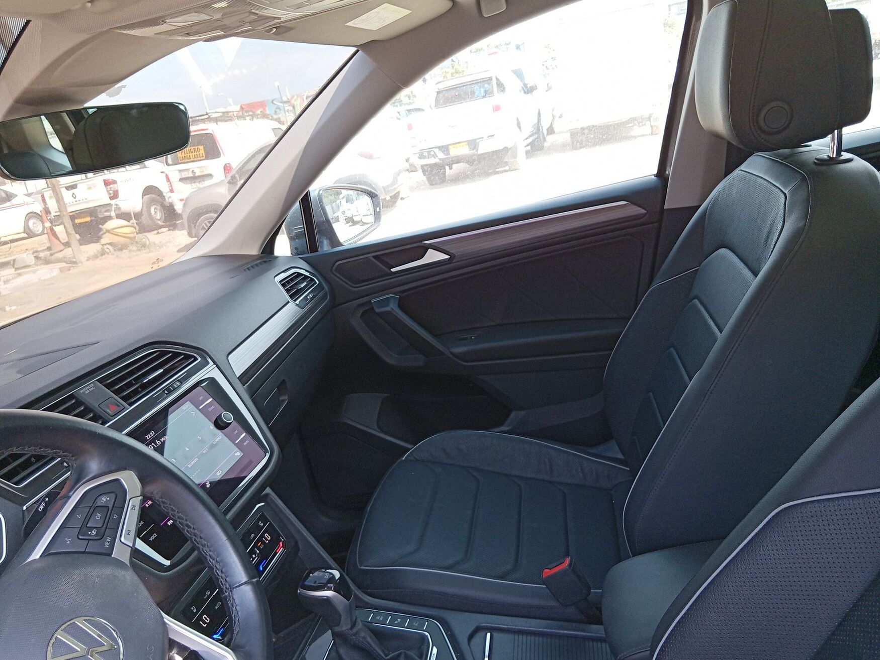 VOLKSWAGEN TIGUAN 2023