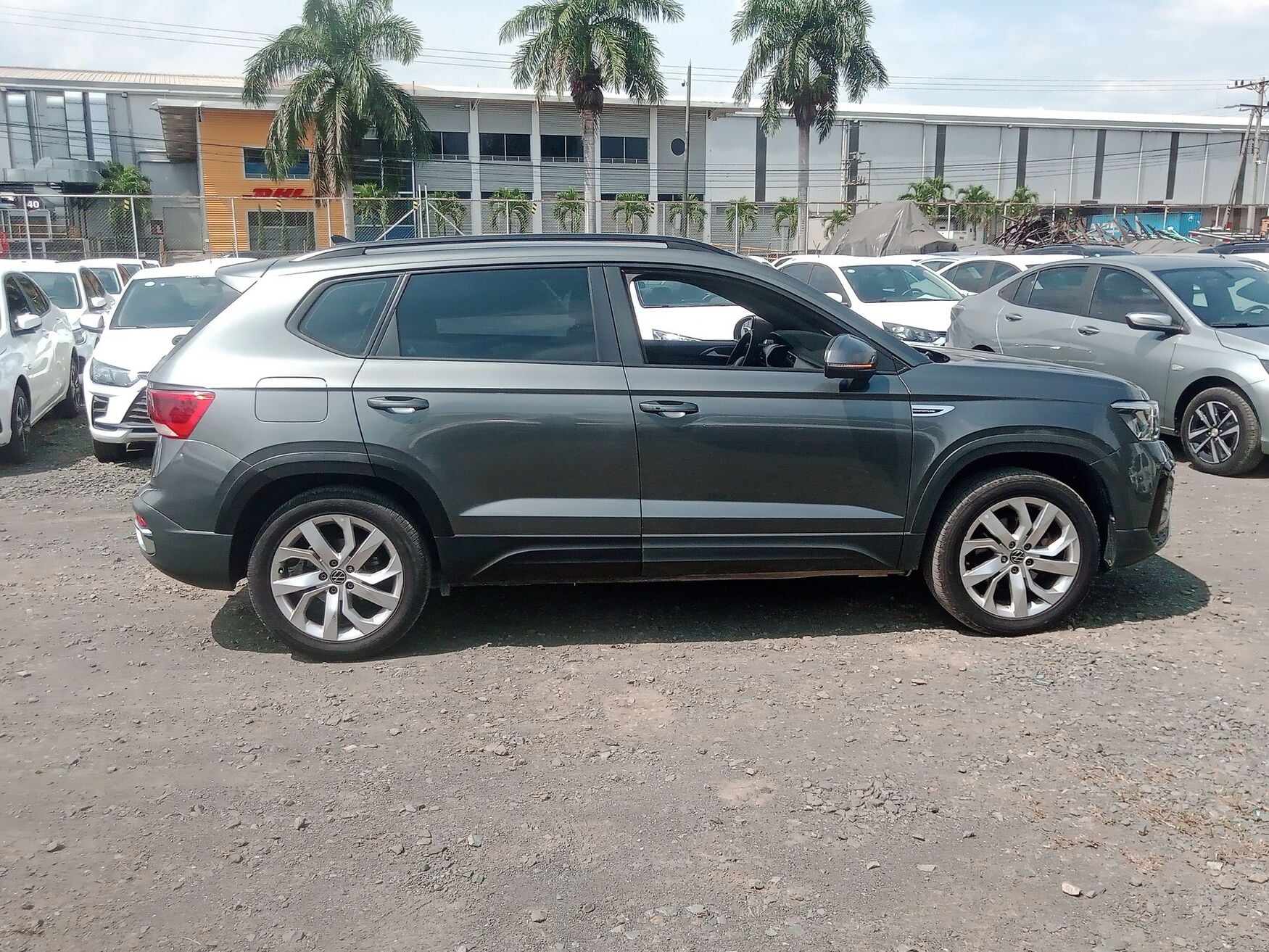VOLKSWAGEN TAOS 2022