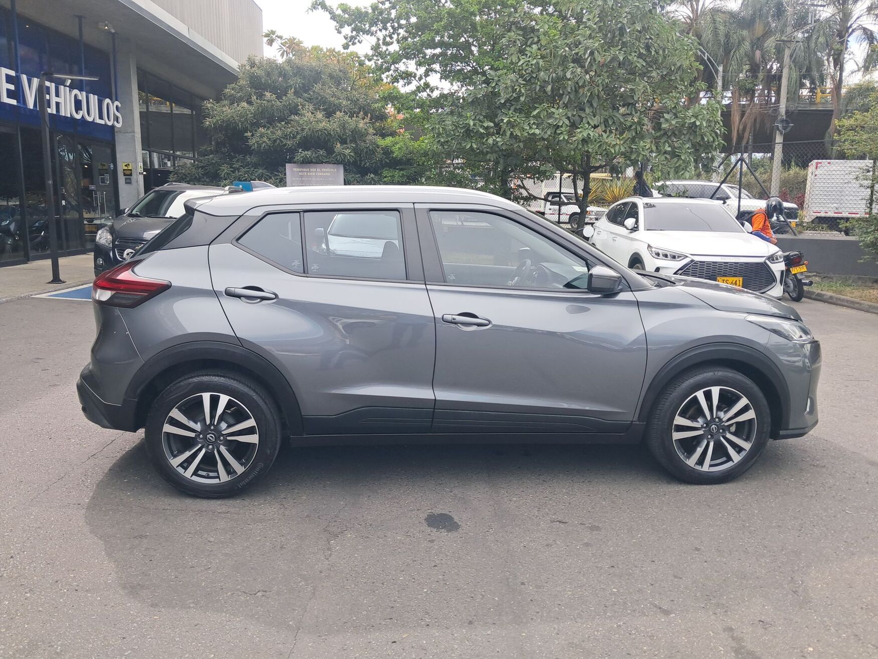 NISSAN KICKS 2026