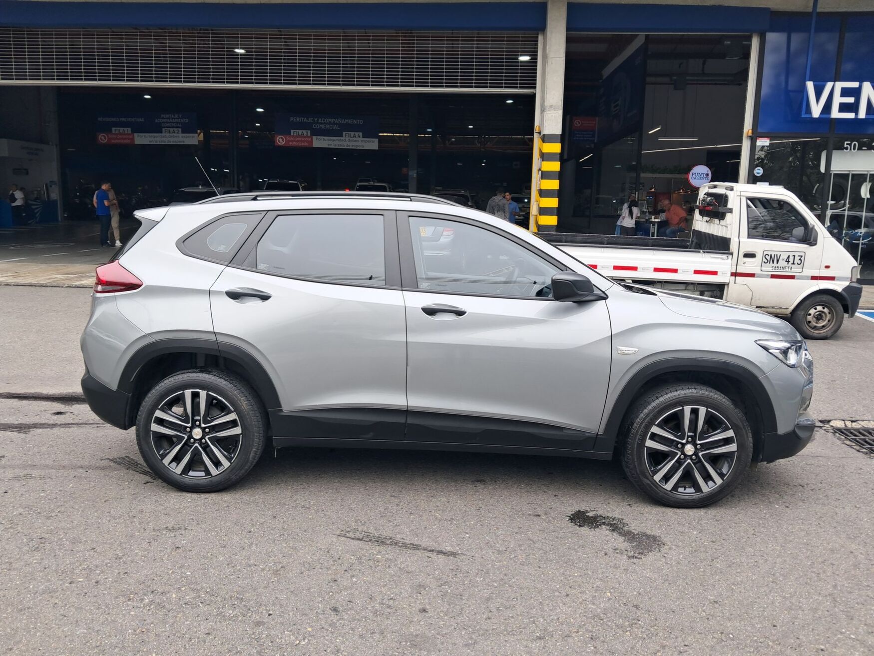 CHEVROLET TRACKER 2025