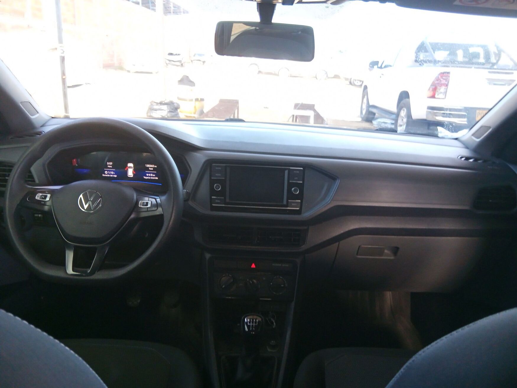 VOLKSWAGEN T-CROSS 2023