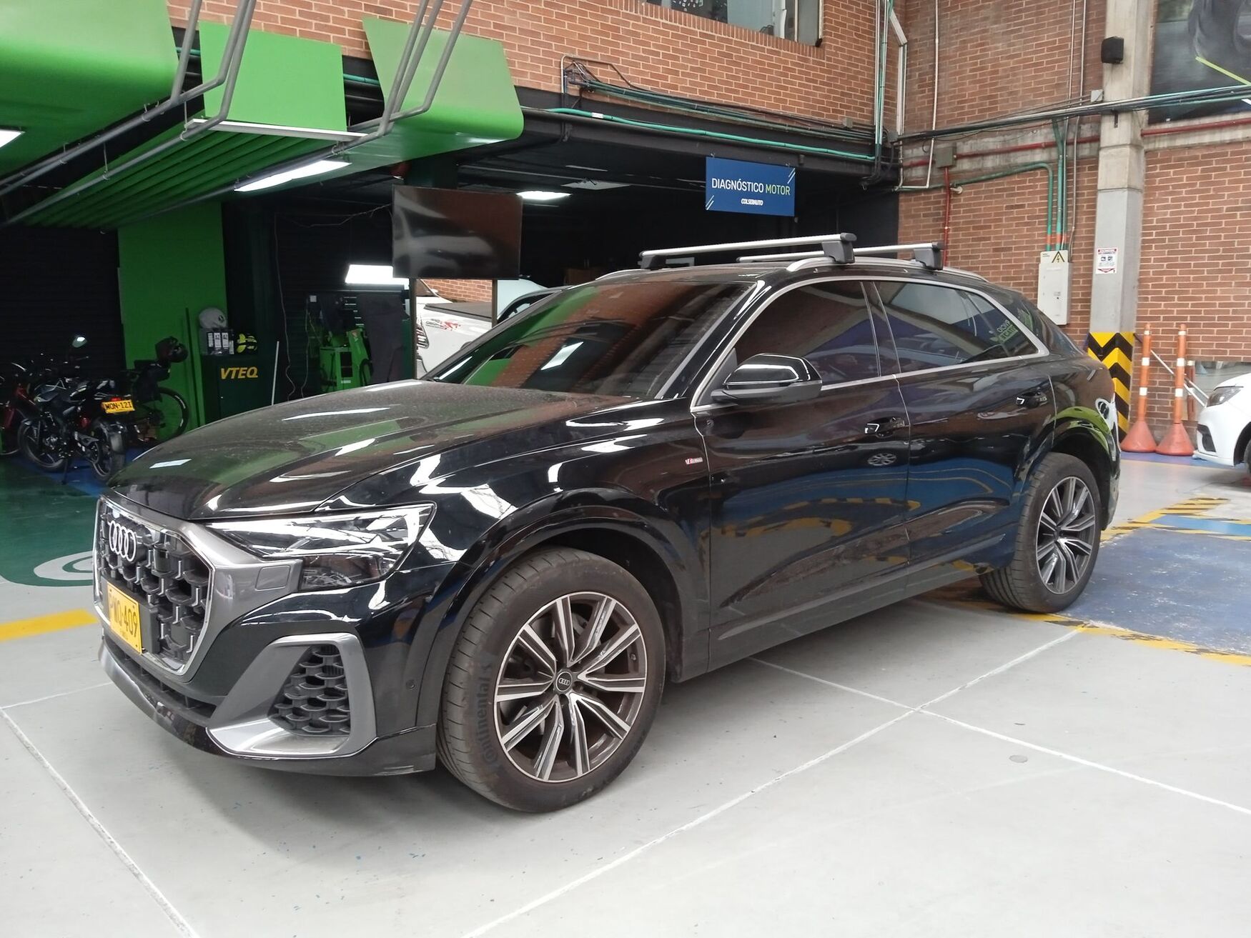AUDI Q8 2025