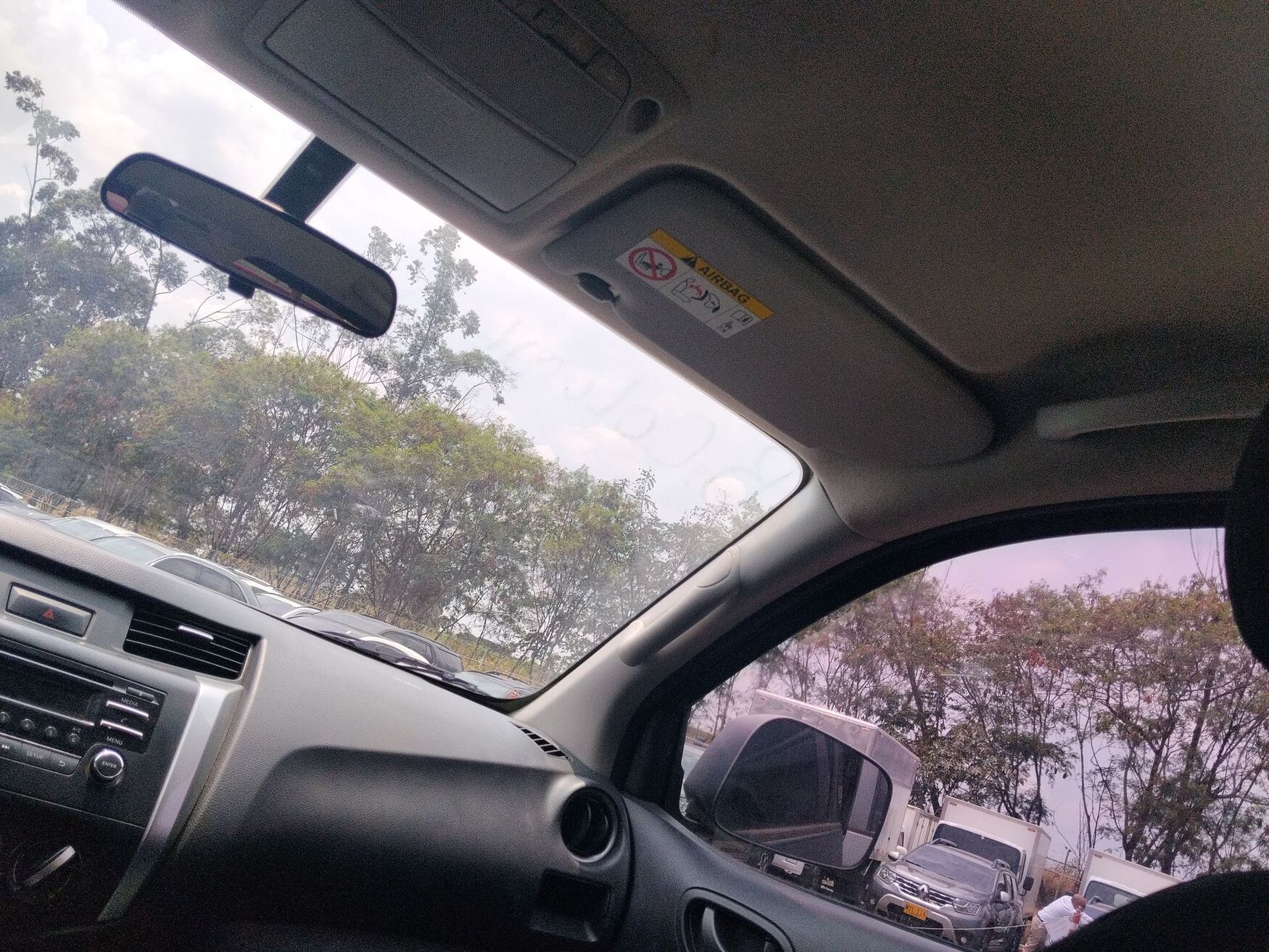 NISSAN FRONTIER 2023