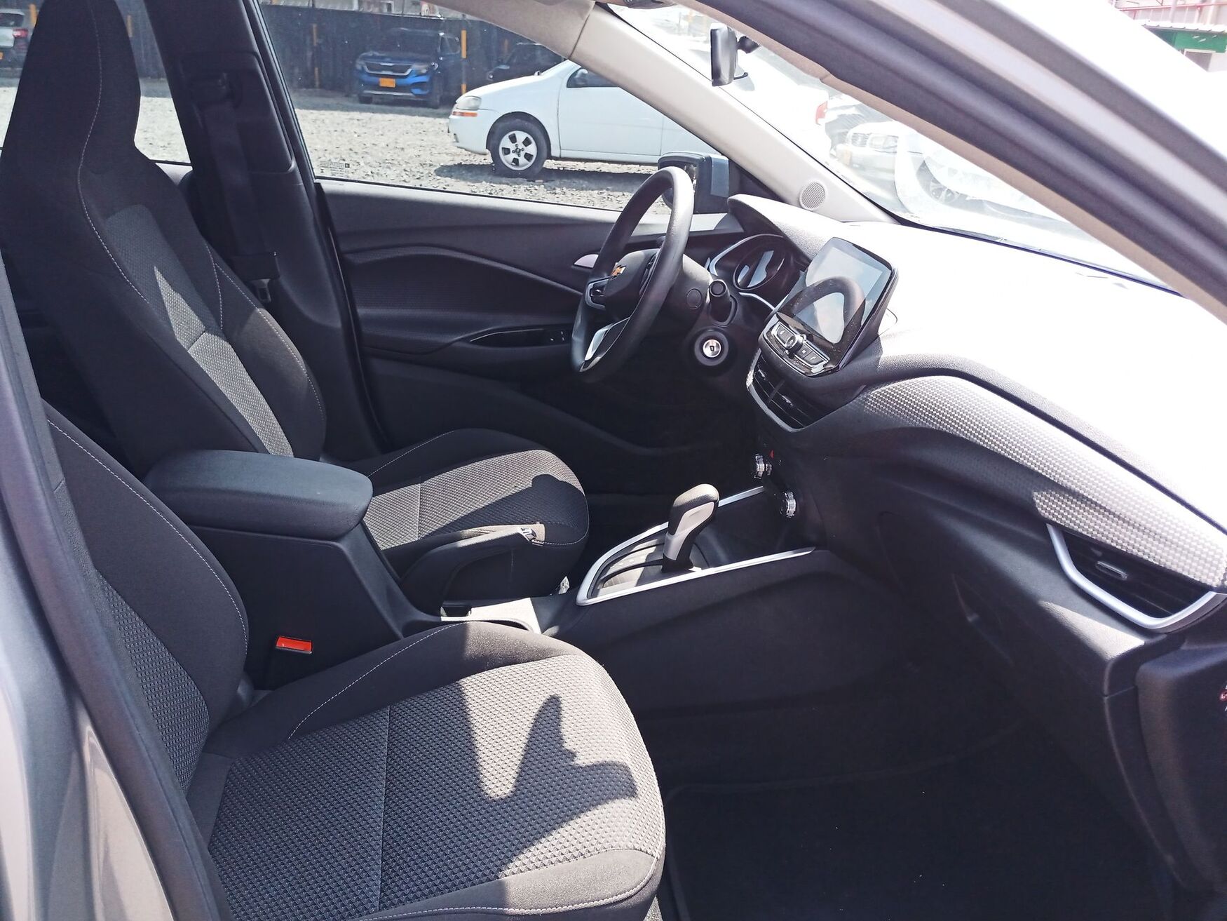 CHEVROLET ONIX 2025