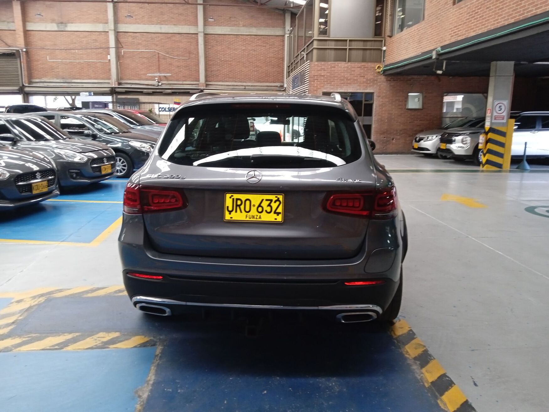 MERCEDES-BENZ GLC300E 2022