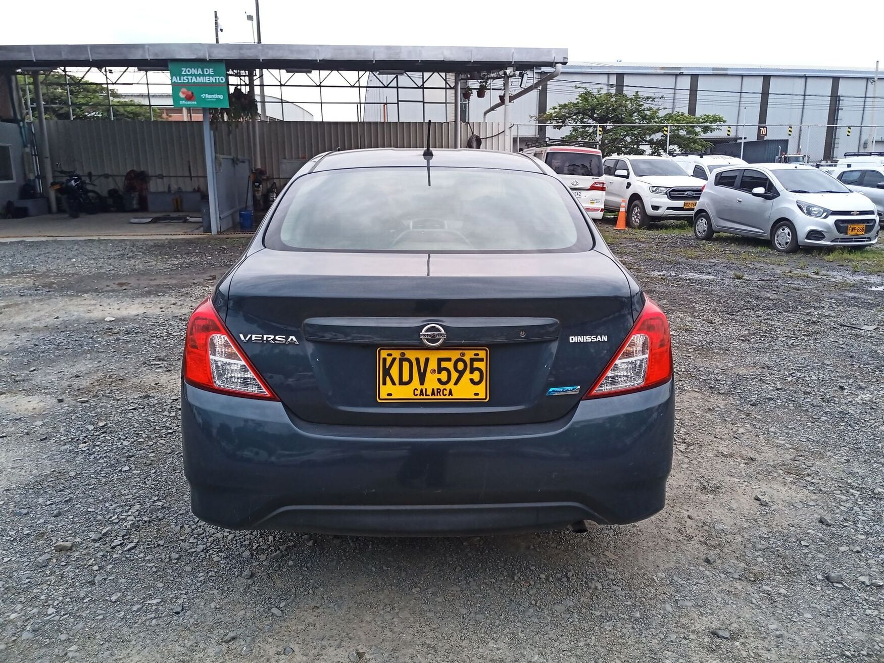 NISSAN VERSA 2016