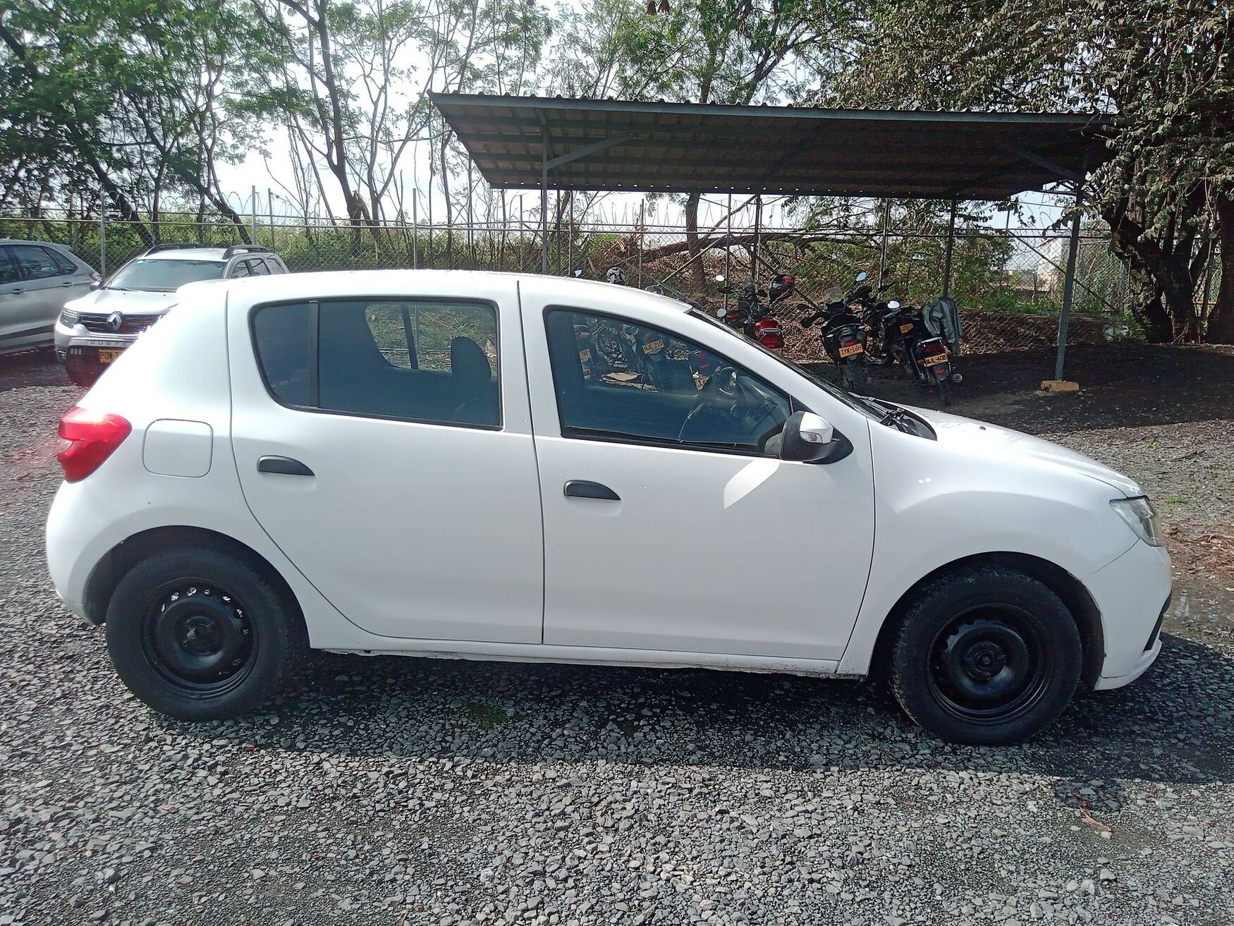 RENAULT SANDERO 2021
