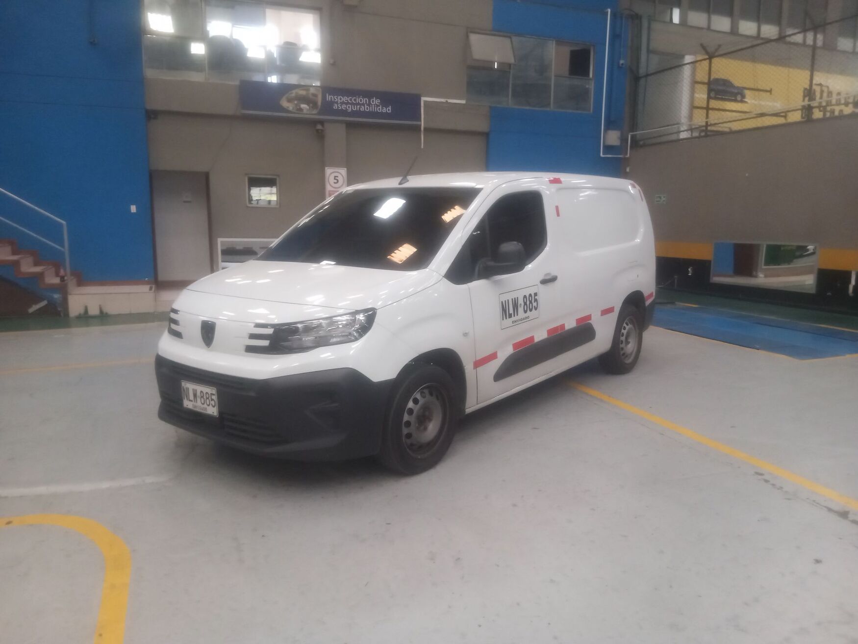 PEUGEOT PARTNER 2025