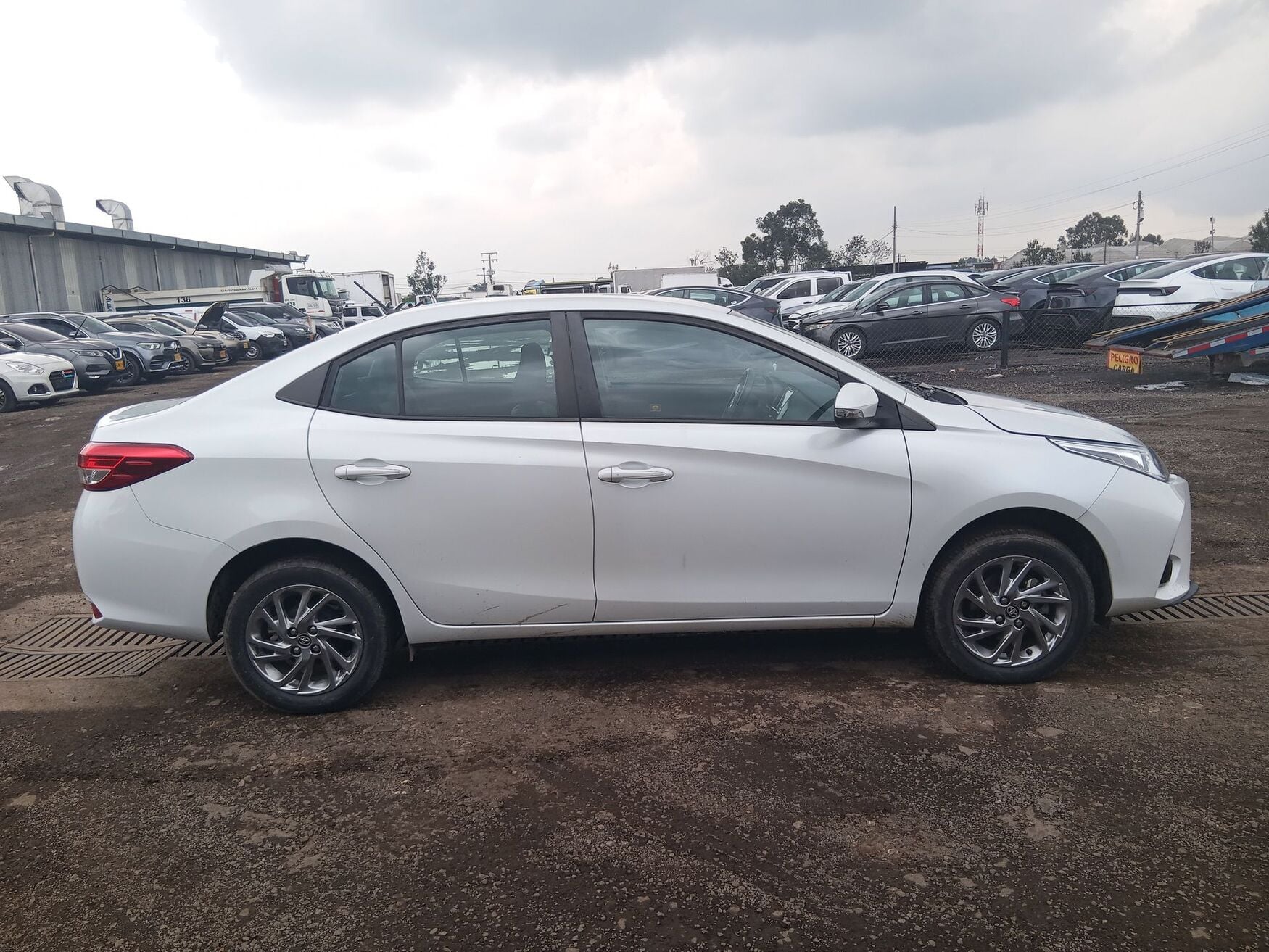 TOYOTA YARIS 2023