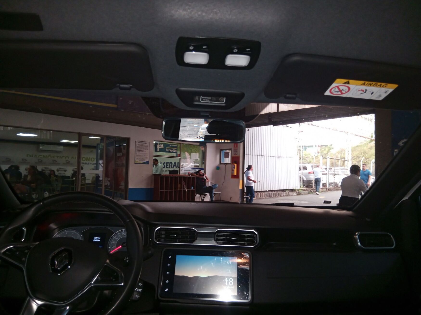 RENAULT DUSTER 2025