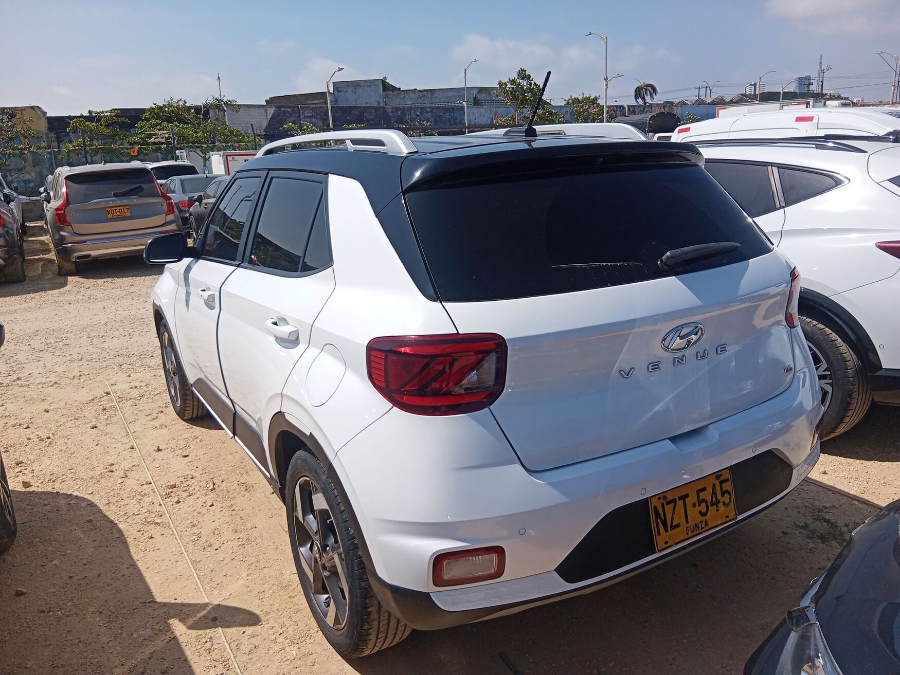 HYUNDAI VENUE 2025