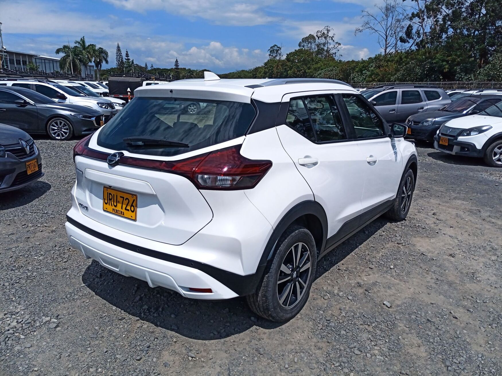 NISSAN KICKS 2022