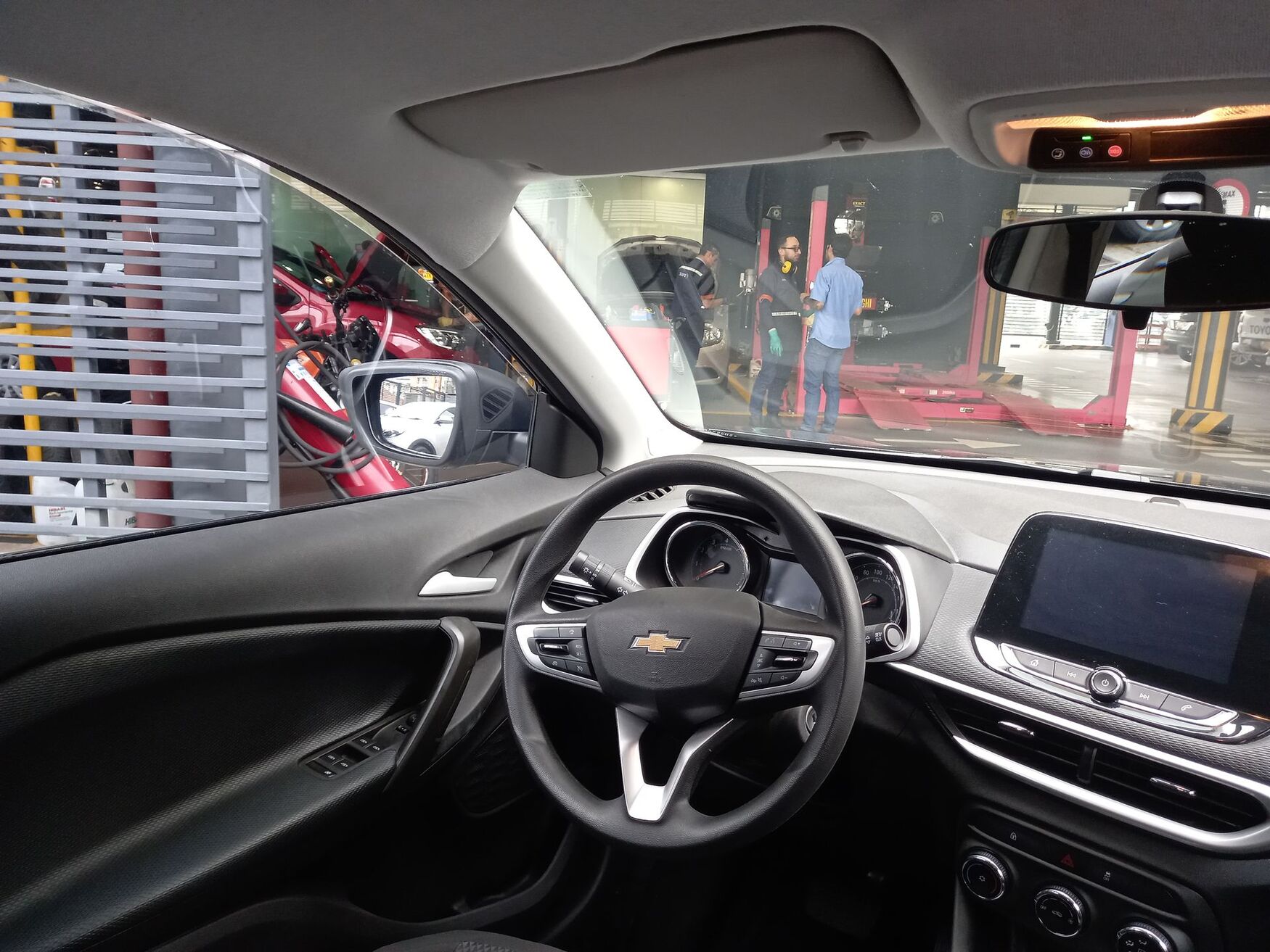 CHEVROLET TRACKER 2025
