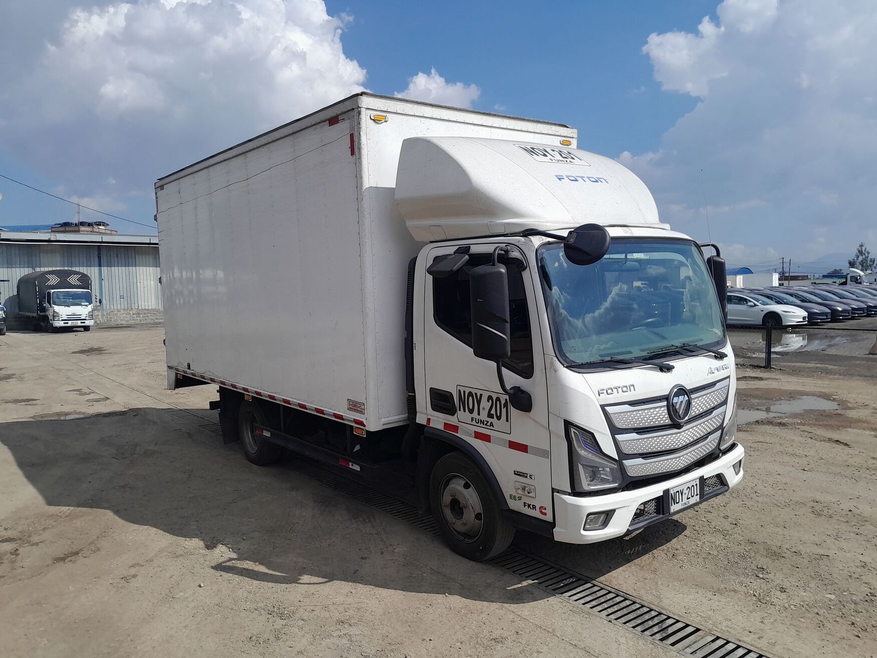 FOTON FKR CUMMINS 2025