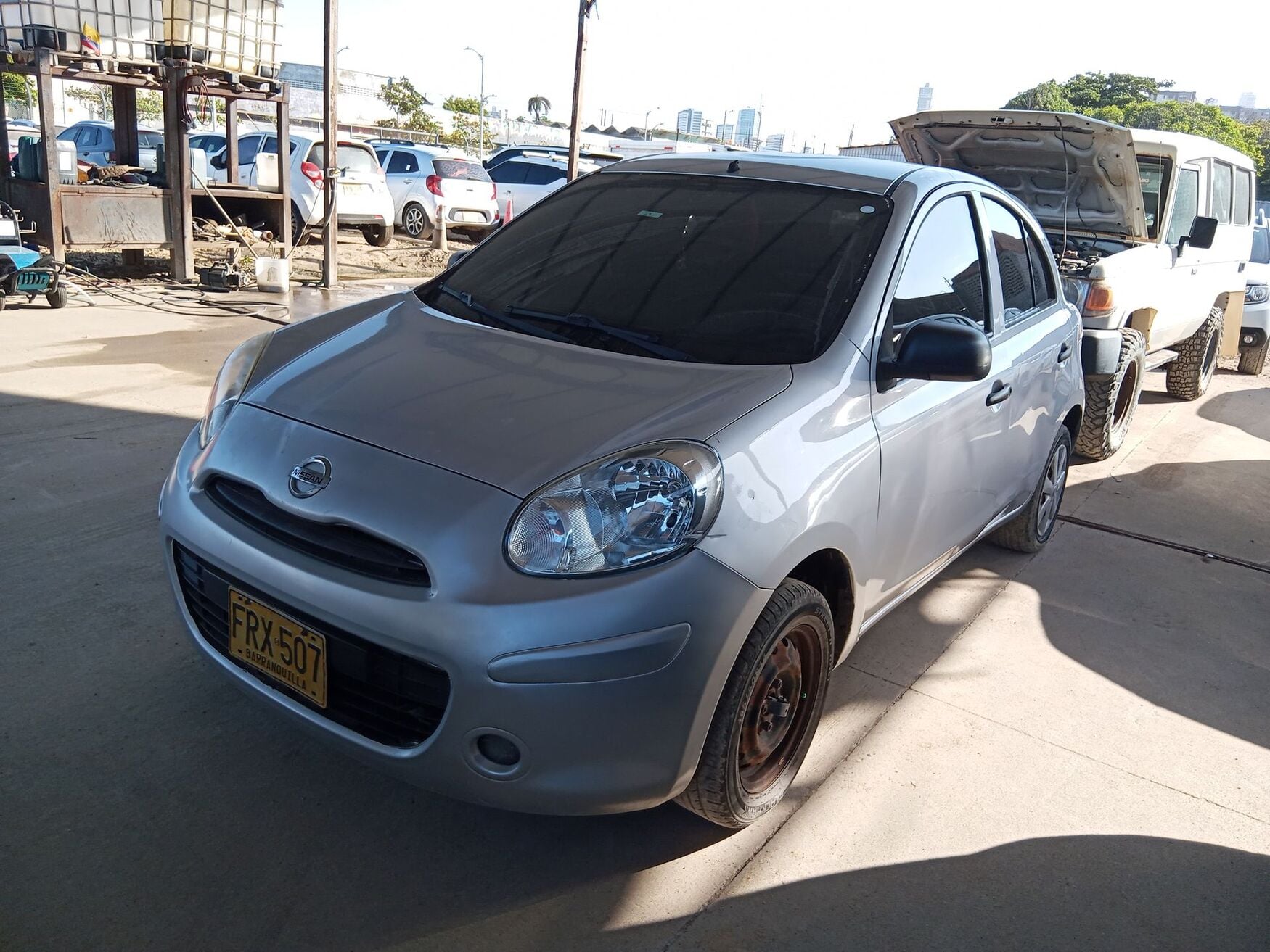 NISSAN MARCH 2019