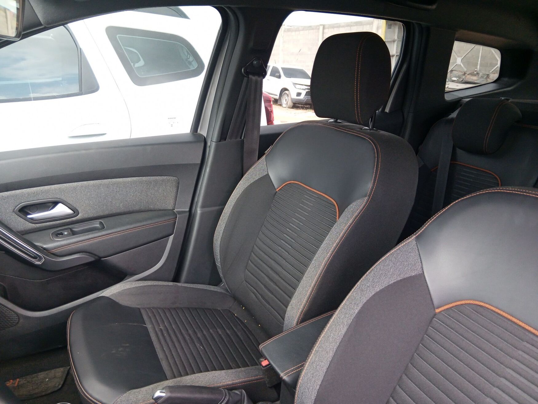 RENAULT DUSTER 2026