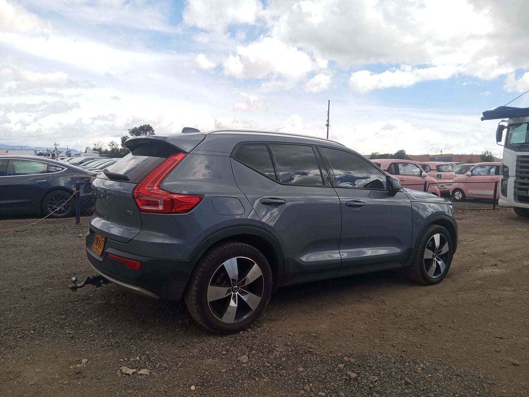 VOLVO XC40 2022