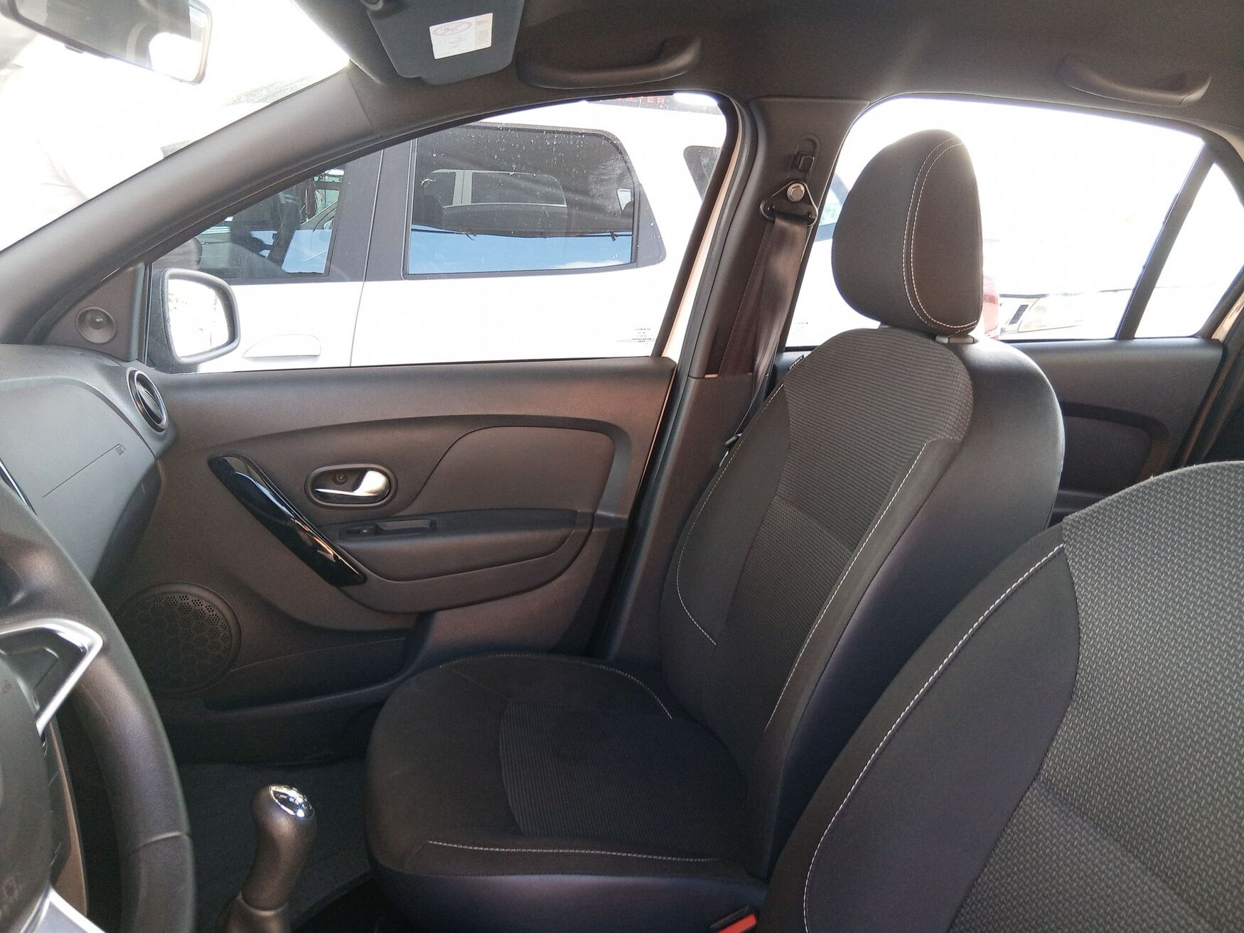 RENAULT LOGAN 2026