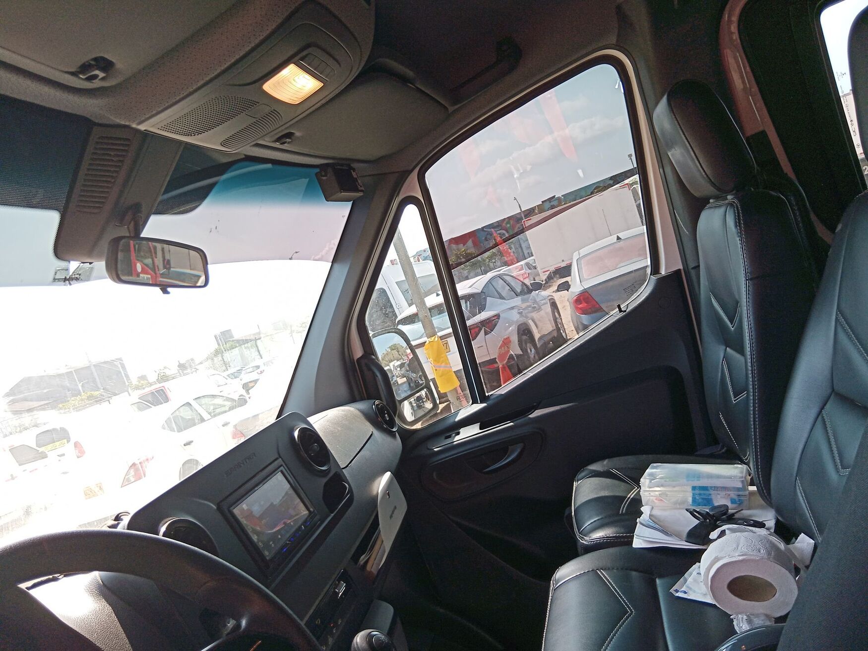 MERCEDES-BENZ SPRINTER 2023